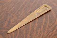 Tagliacarte in ottone martellato e rame di Roycroft Arts & Crafts