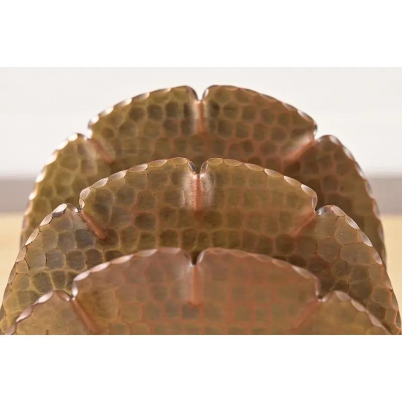 Inizio XX secolo Roycroft Arts & Crafts Porta lettere in rame e ottone martellato in vendita