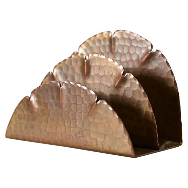 Roycroft Arts 
Crafts Briefständer aus gehämmertem Messing über Kupfer, Arts and Crafts