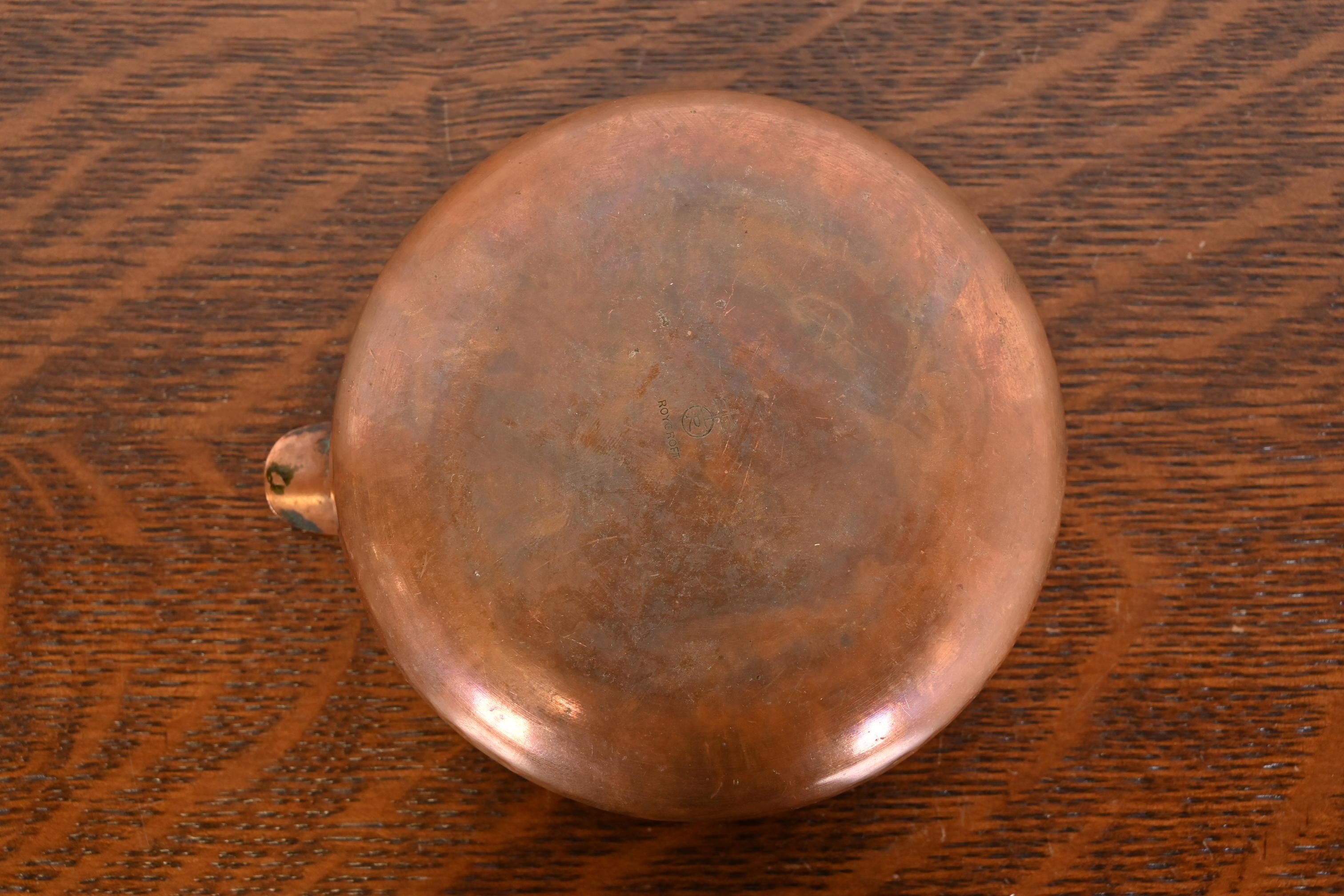 Cenicero de cobre martillado Roycroft Arts & Crafts en venta 3