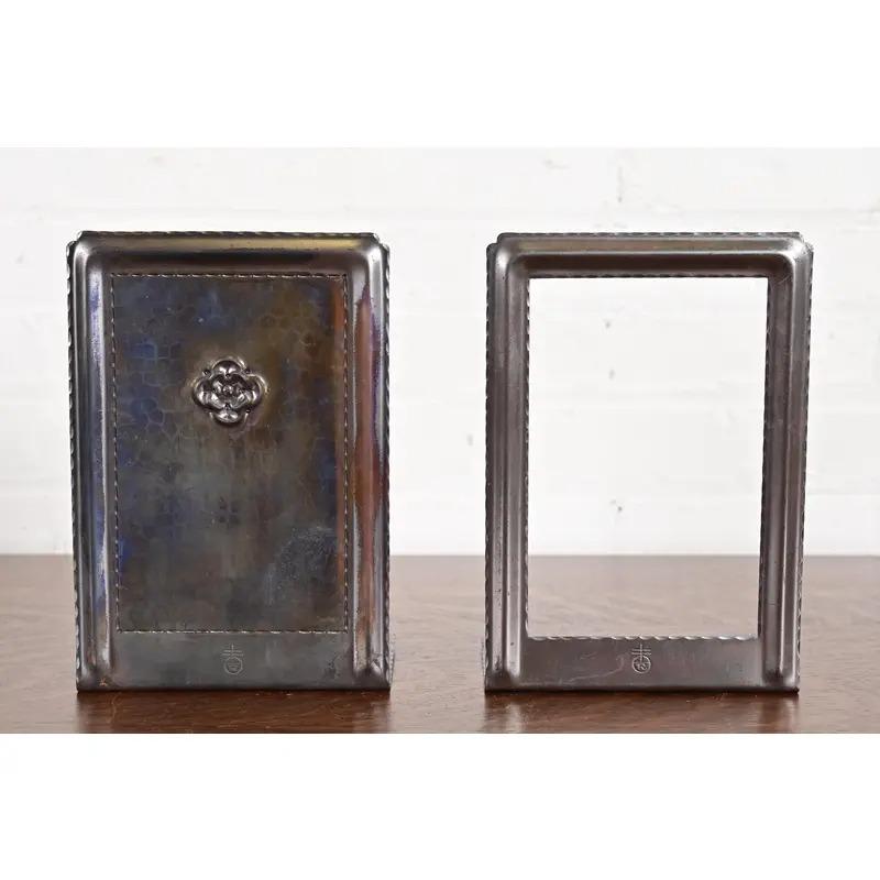 Roycroft Arts & Crafts Gehämmerte Kupfer Buchstützen, CIRCA 1920s im Zustand „Gut“ im Angebot in South Bend, IN