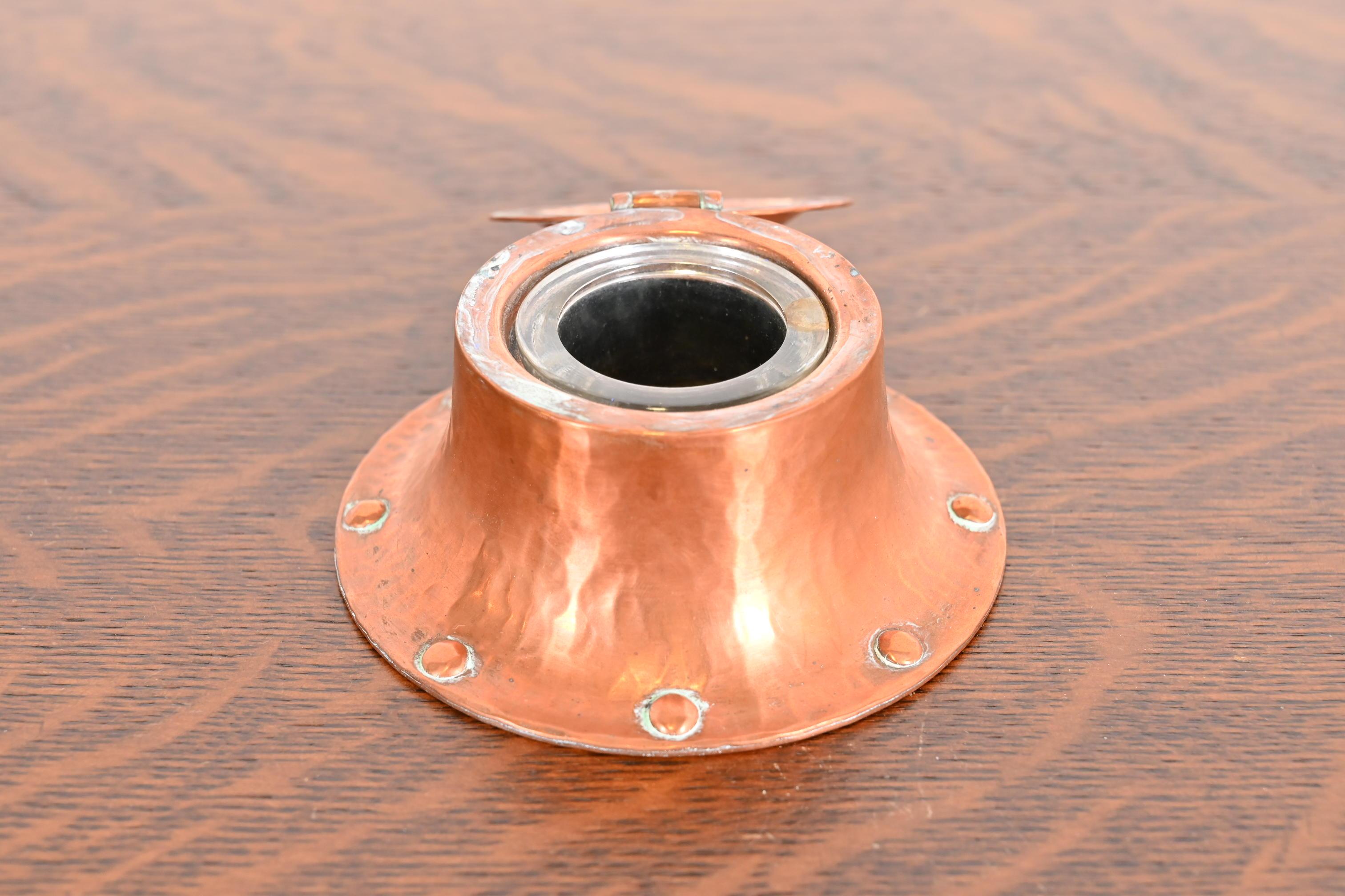 Roycroft Arts & Crafts Hammered Copper Inkwell For Sale 1