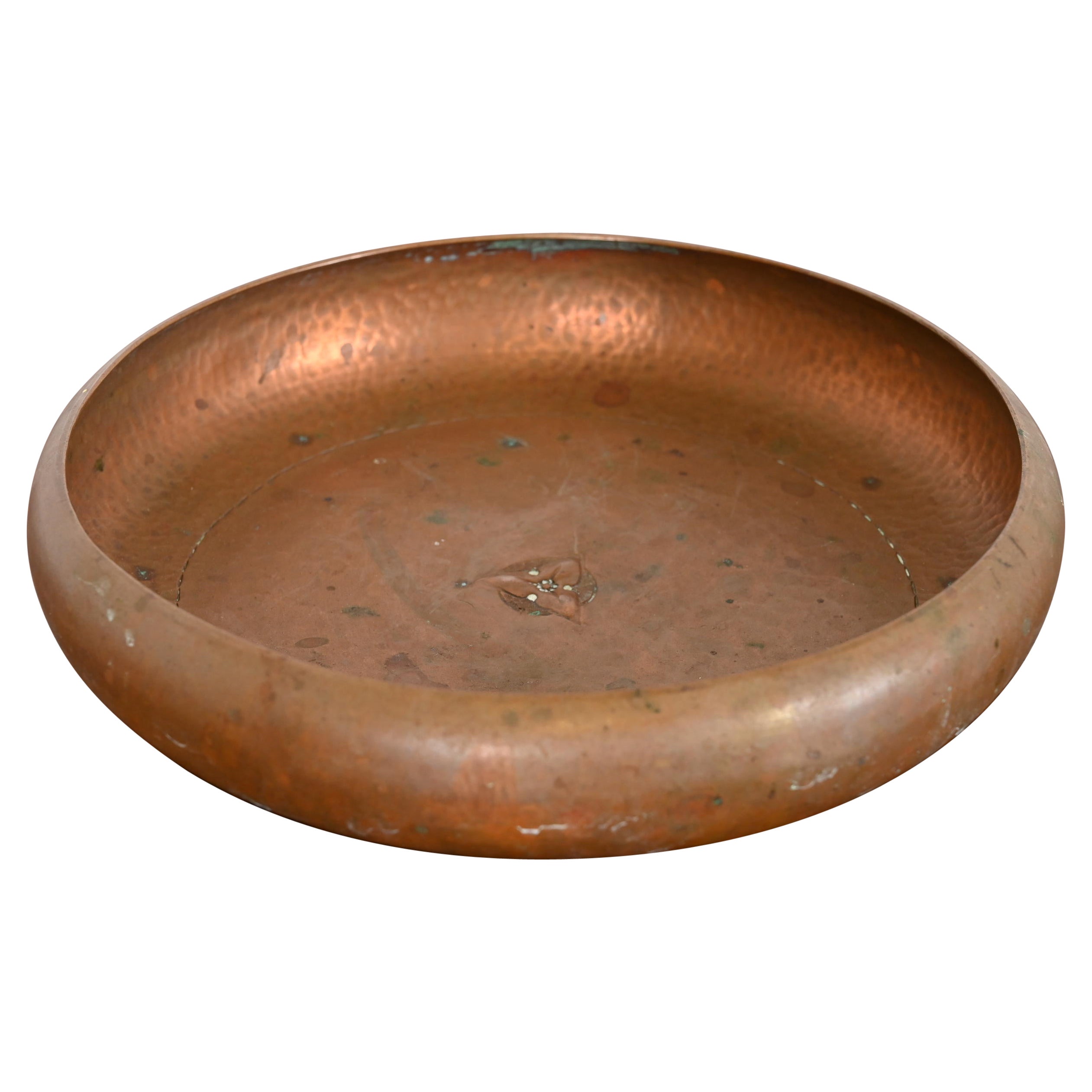 Roycroft Arts 
Crafts Hammered Copper Trefoil Bowl