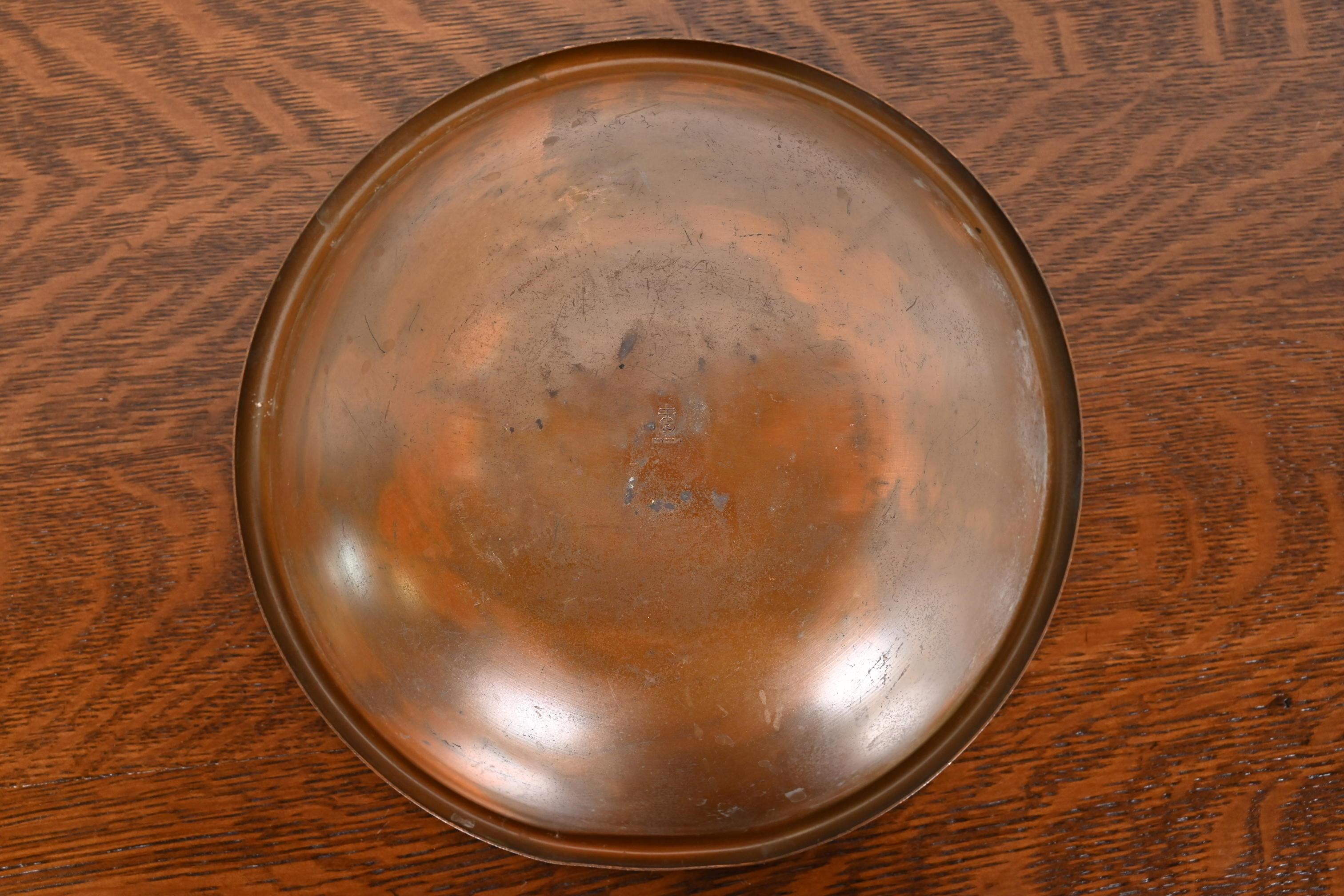 Bronze Grand bol en bronze Roycroft Arts & Crafts, vers 1900 en vente