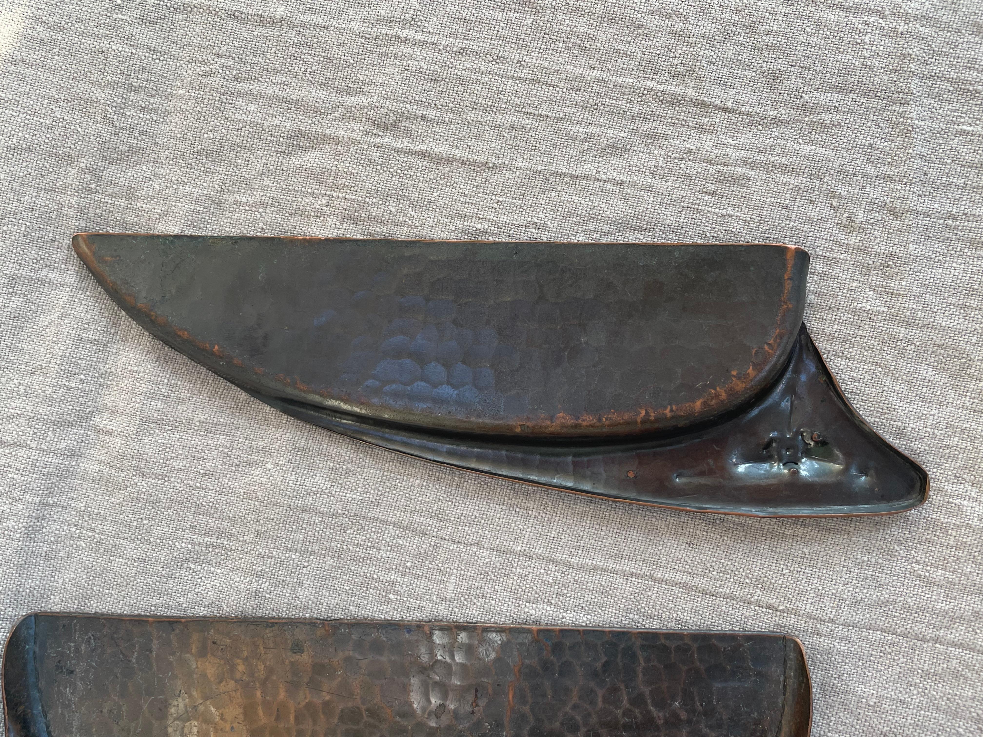 American Roycroft Copper Crumber and Tray Set, Early 20th Century For Sale