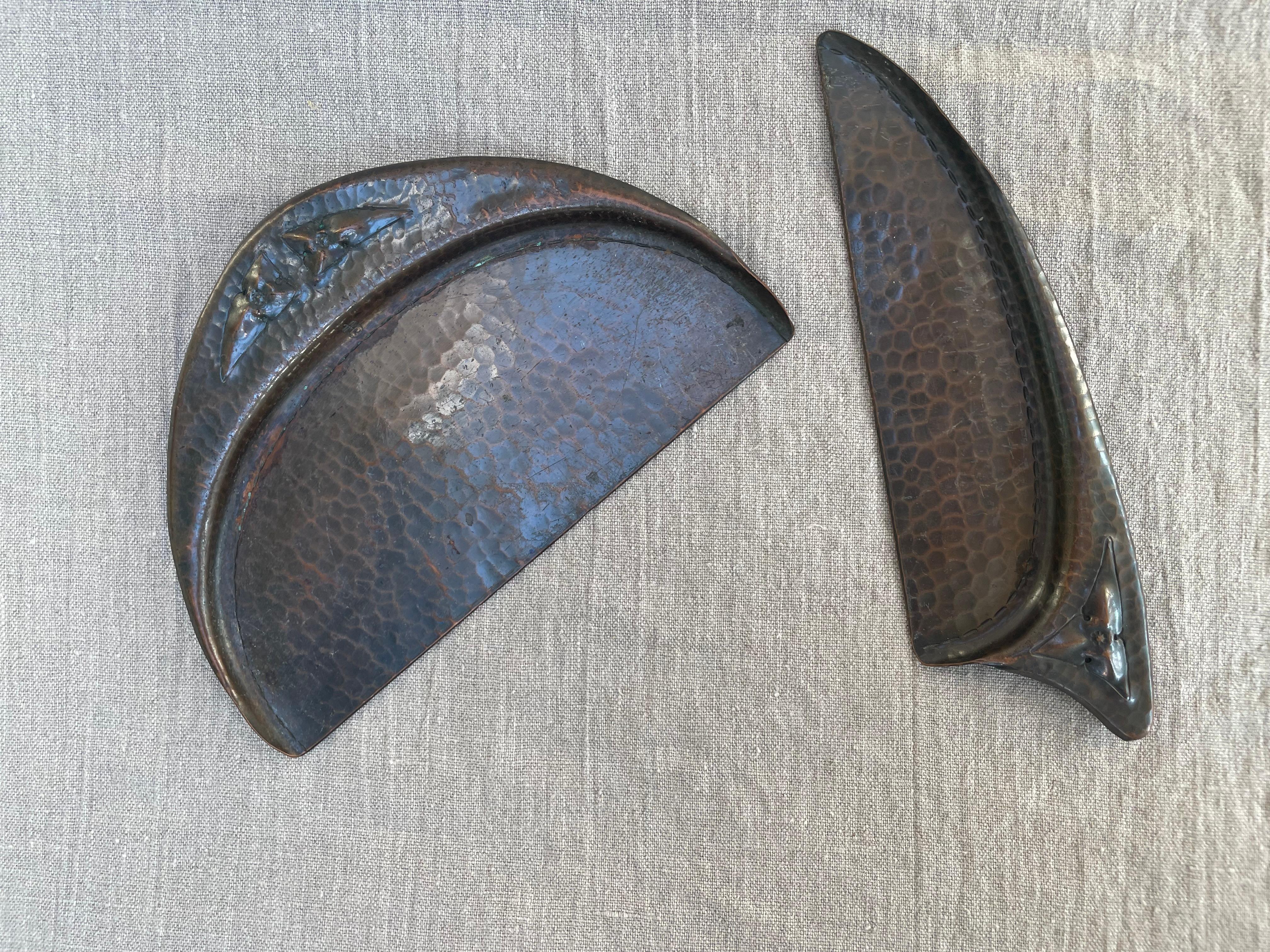 Roycroft Copper Crumber and Tray Set, Early 20th Century For Sale 2