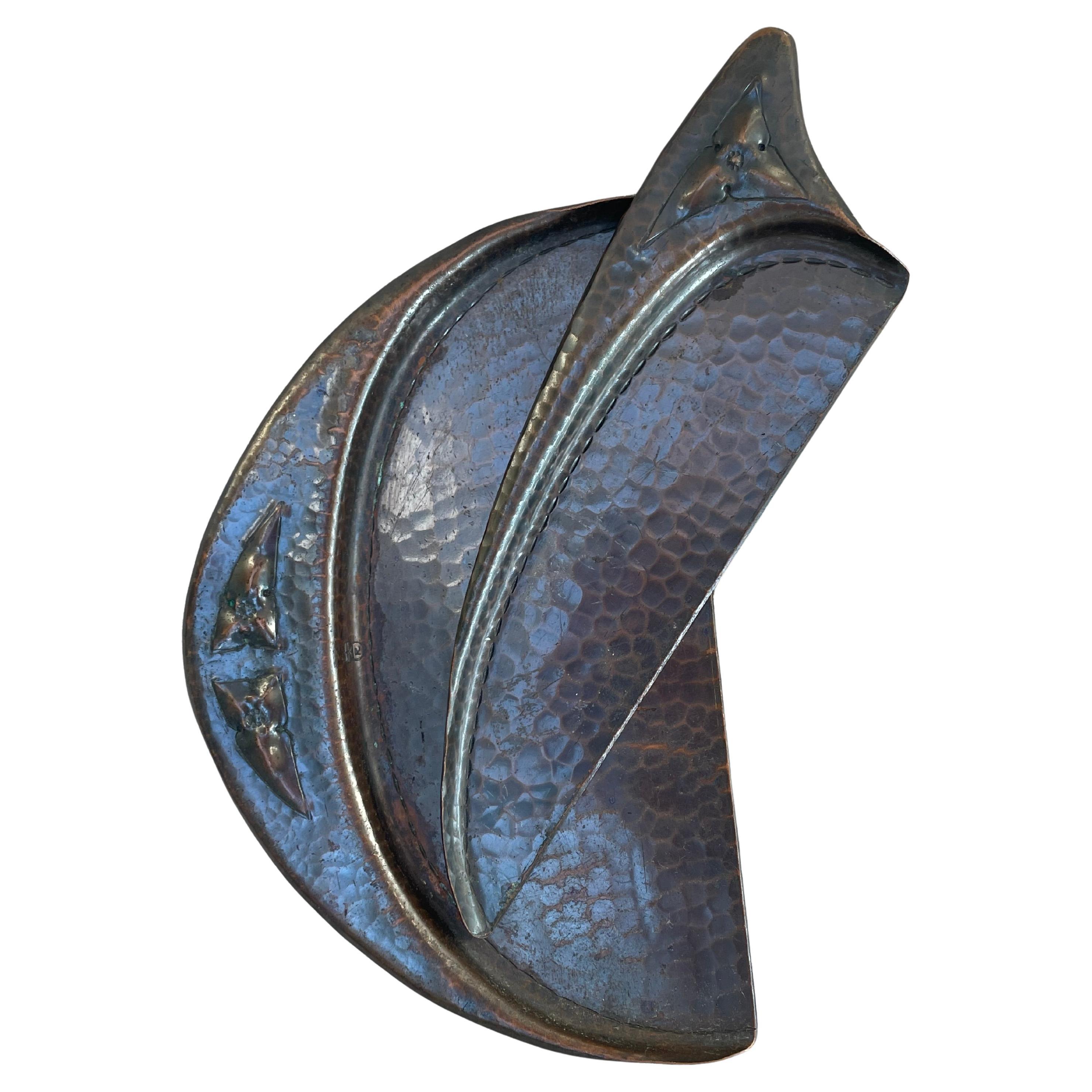 Roycroft Copper Crumber and Tray Set, Early 20th Century For Sale