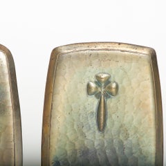 Roycroft Hammered Copper Metal Bookends Artsy Flower 1920s New York