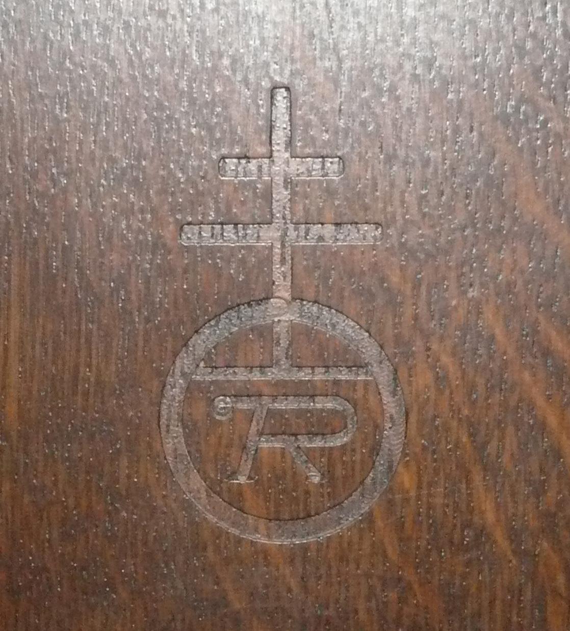 Tavolino Tabouret in Oak Roycroft in stile Mission Arts & Crafts Stickley circa anni '90 In condizioni buone in vendita a Atlanta, GA