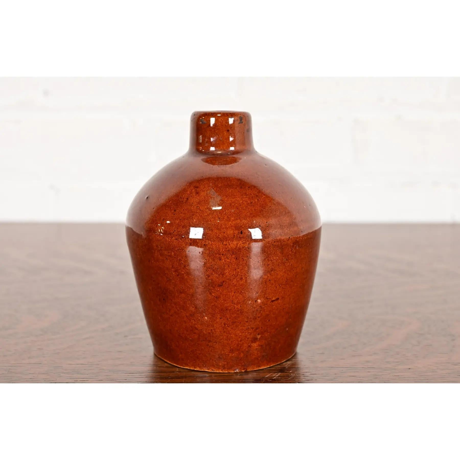 Arts and Crafts Cruche en céramique émaillée Arts & Crafts Antique Roycroft Pottery, Circa 1920s en vente