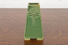 Roycroft Pottery Arts & Crafts Grün glasierte Keramik-Schmetterlingsvase aus Keramik