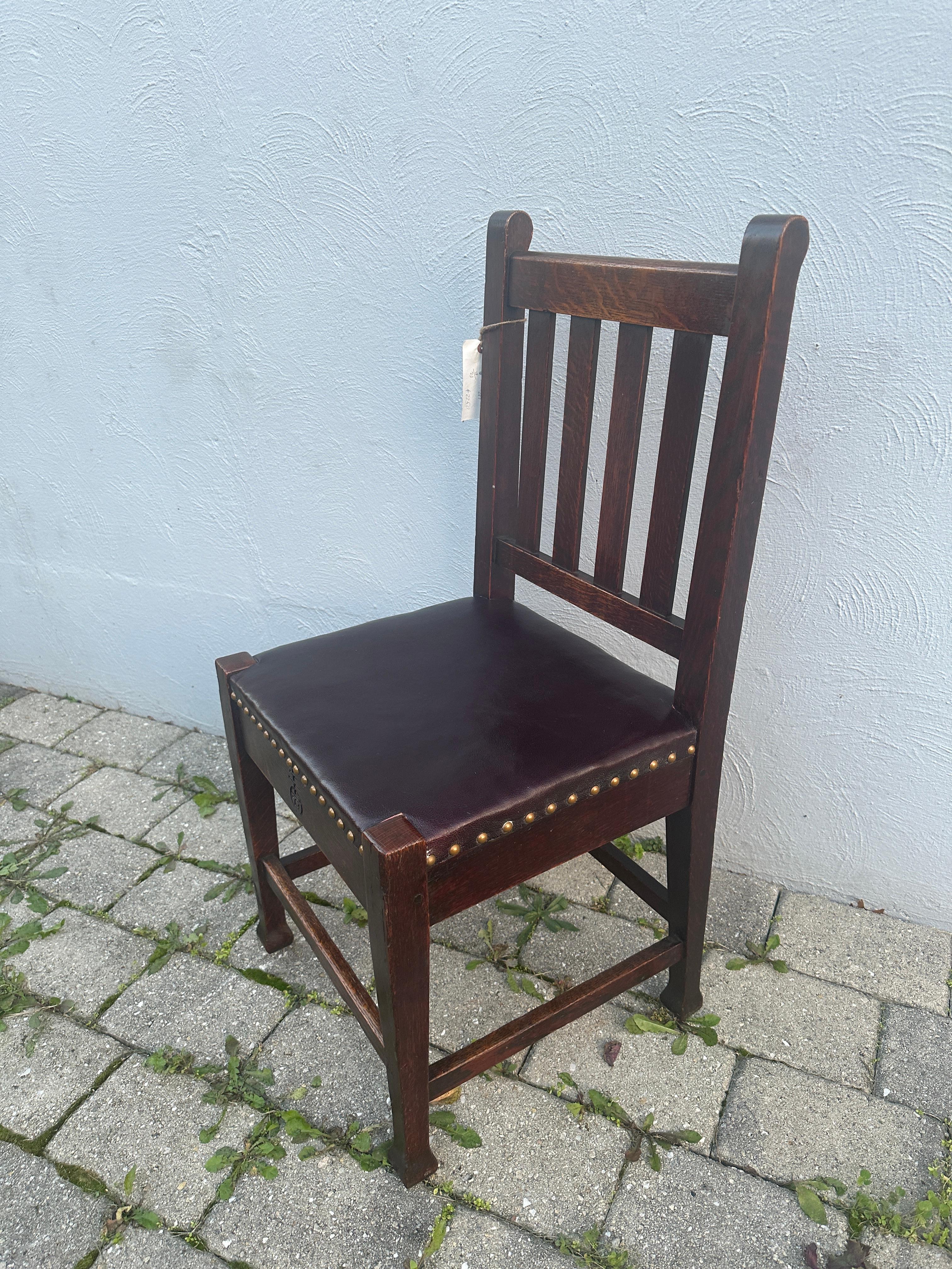 Chaise d'appoint Roycroft en très bon état cir 910-    L'époque Stickley  W7738 en vente 6