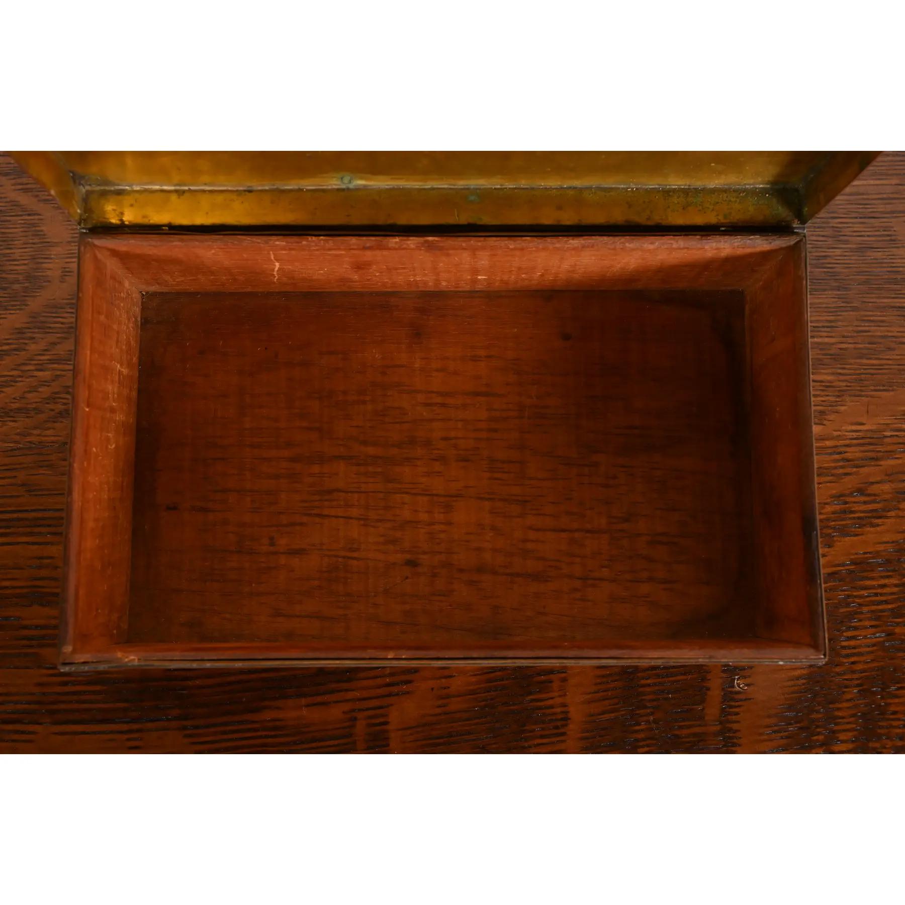 Humidificador antiguo estilo Roycroft Arts & Crafts de cobre martillado y plata en venta 2