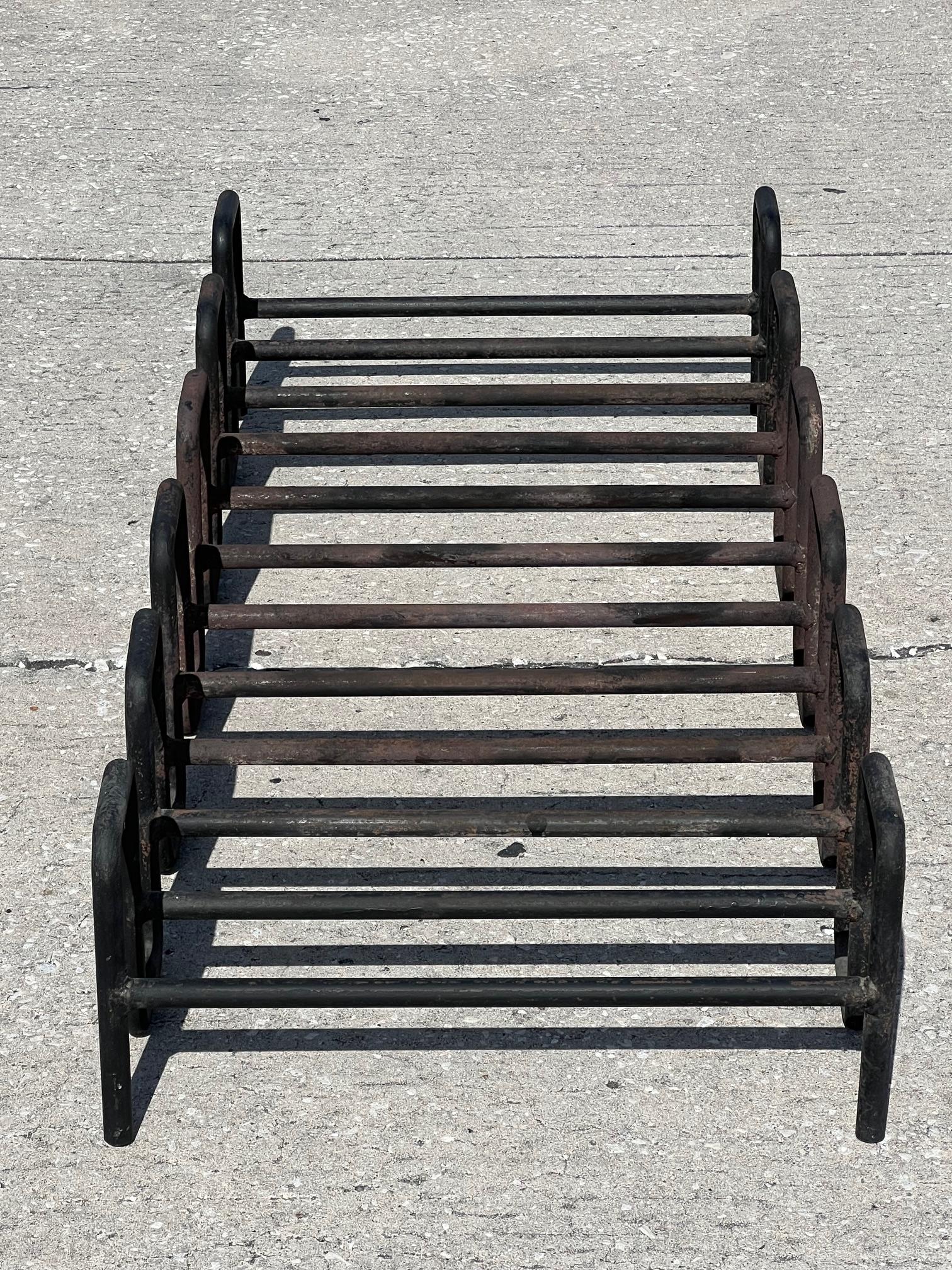 Royere Style Undulating Fire Log Holder Heavy Wrought Iron ca' 1957 For Sale 4