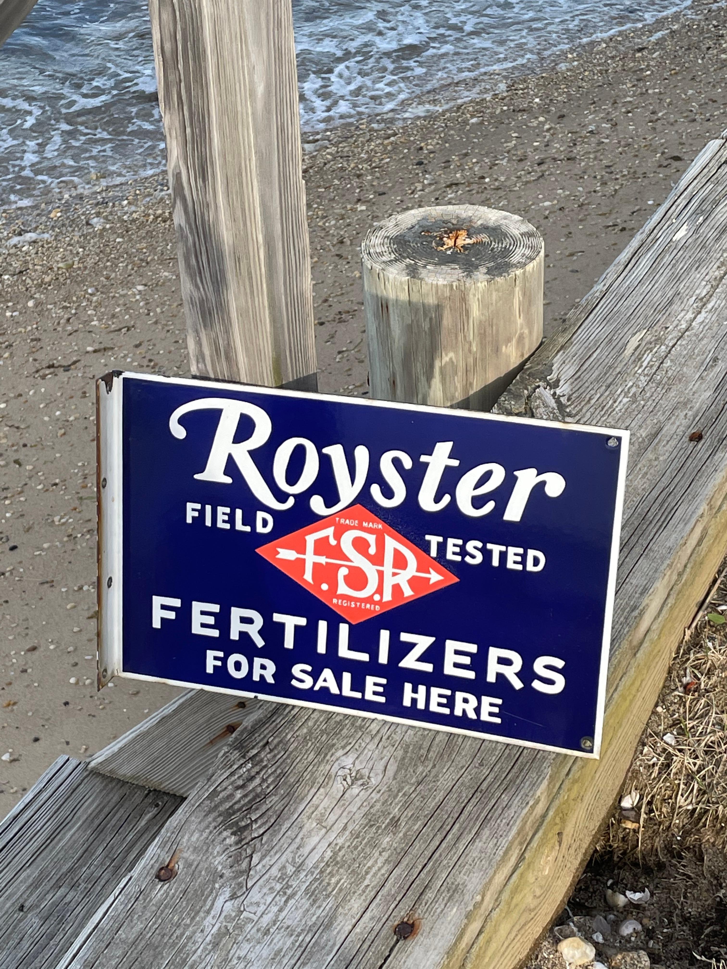 Vintage Roysrer farm and agricultural porcelain advertising sign . Exact image on both sides with an angle flanche for hanging . Amazing color and gloss with very little rust .. Great gift for the vintage sign collector or hang it in your interior,