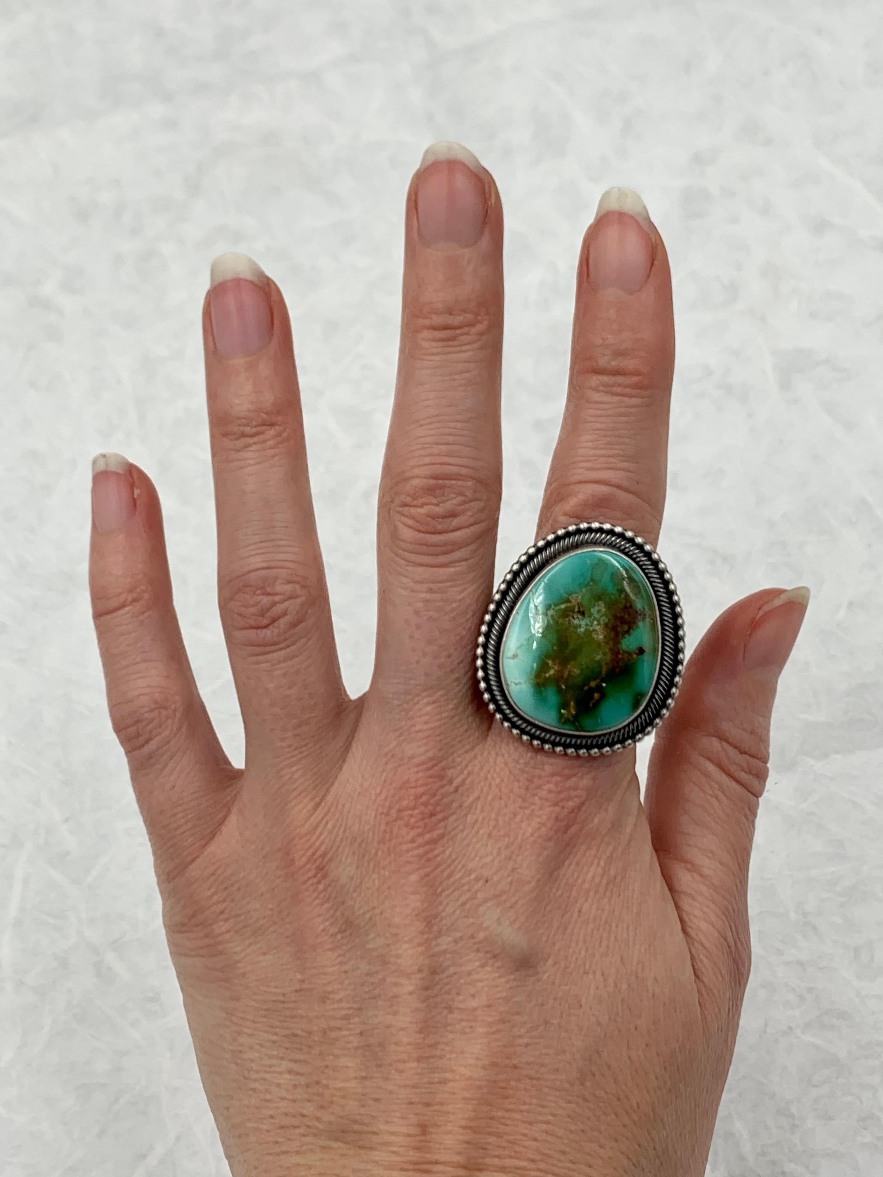 Türkisfarbener Royston-Ring aus Sterlingsilber des Navajo-Silberschmieds Ernest Begay (Indigene Kunst (Nord-/Südamerika)) im Angebot