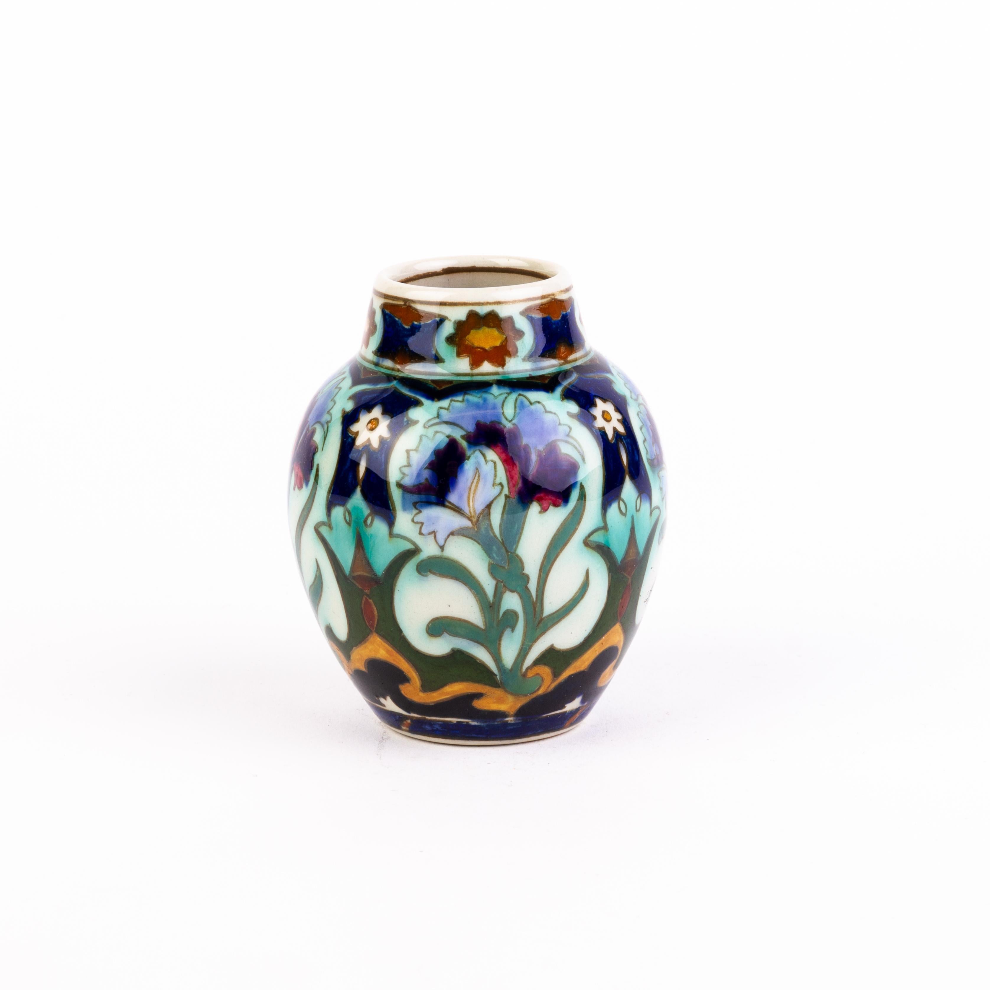 Rozenburg Art Nouveau Pottery Vase
Good condition
From a private collection.
Free international shipping.