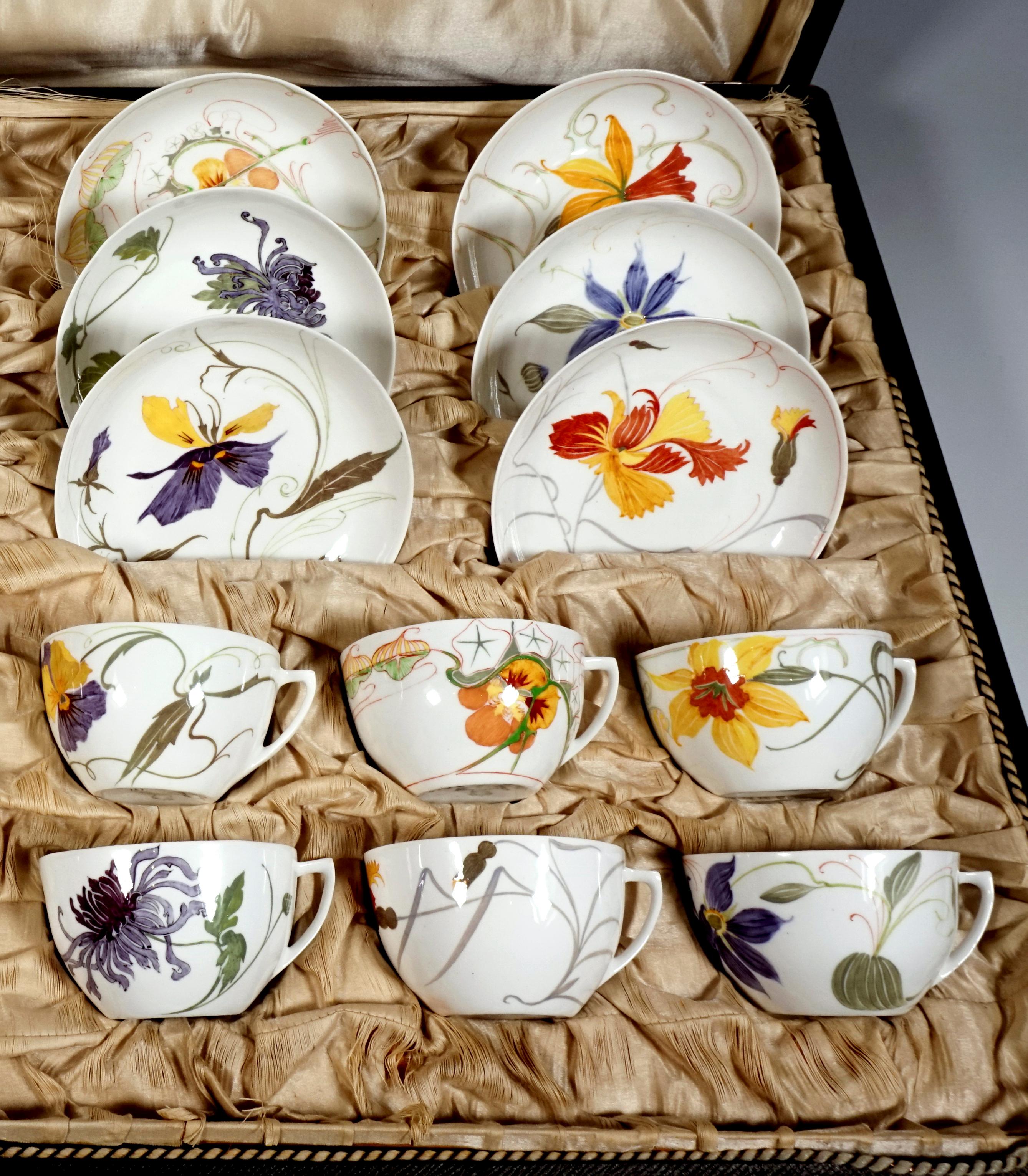 Dutch Rozenburg Eggshell Porcelain, 12 Cups with Saucer, Samuel Schellink, circa 1907