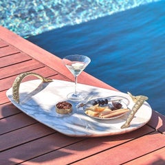 Rozu — Handcrafted Tray in Calacatta Marble with Polished Brass Handle