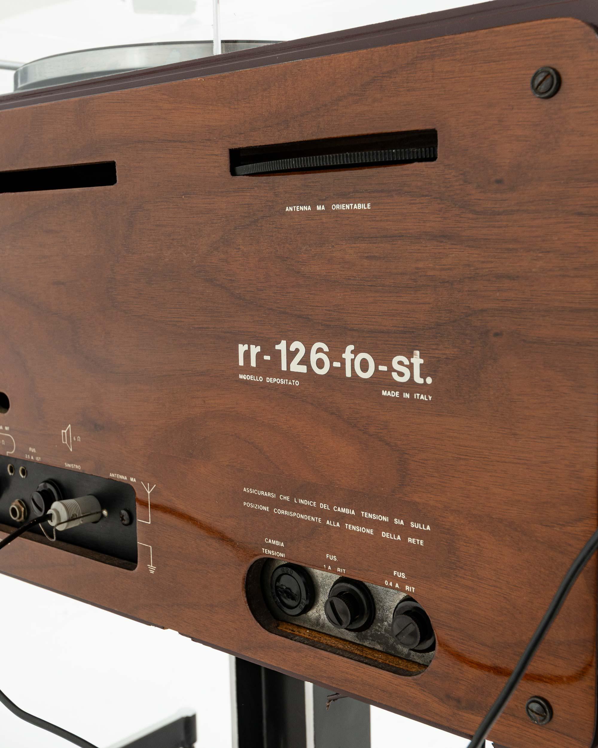 RR126 Radiofonógrafo y tocadiscos de los Castiglioni para Brionvega 1965 en venta 3