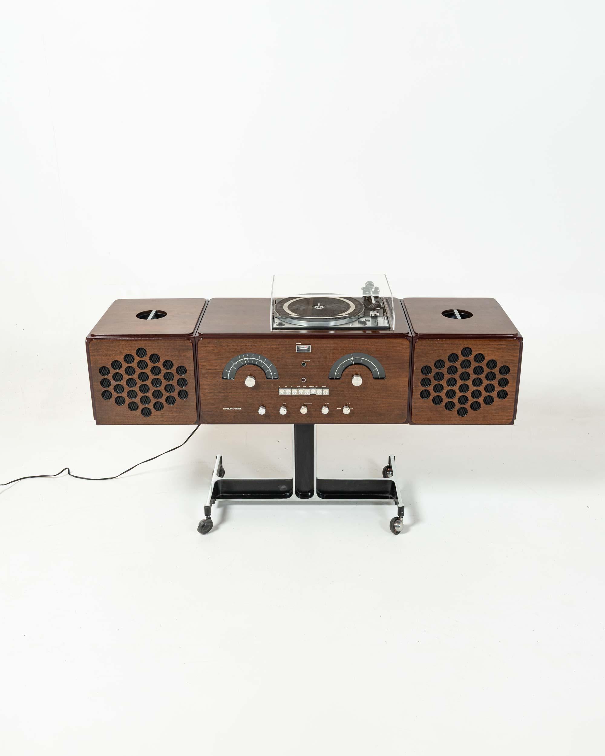 RR126 Radiofonógrafo y tocadiscos de los Castiglioni para Brionvega 1965 Posmoderno en venta
