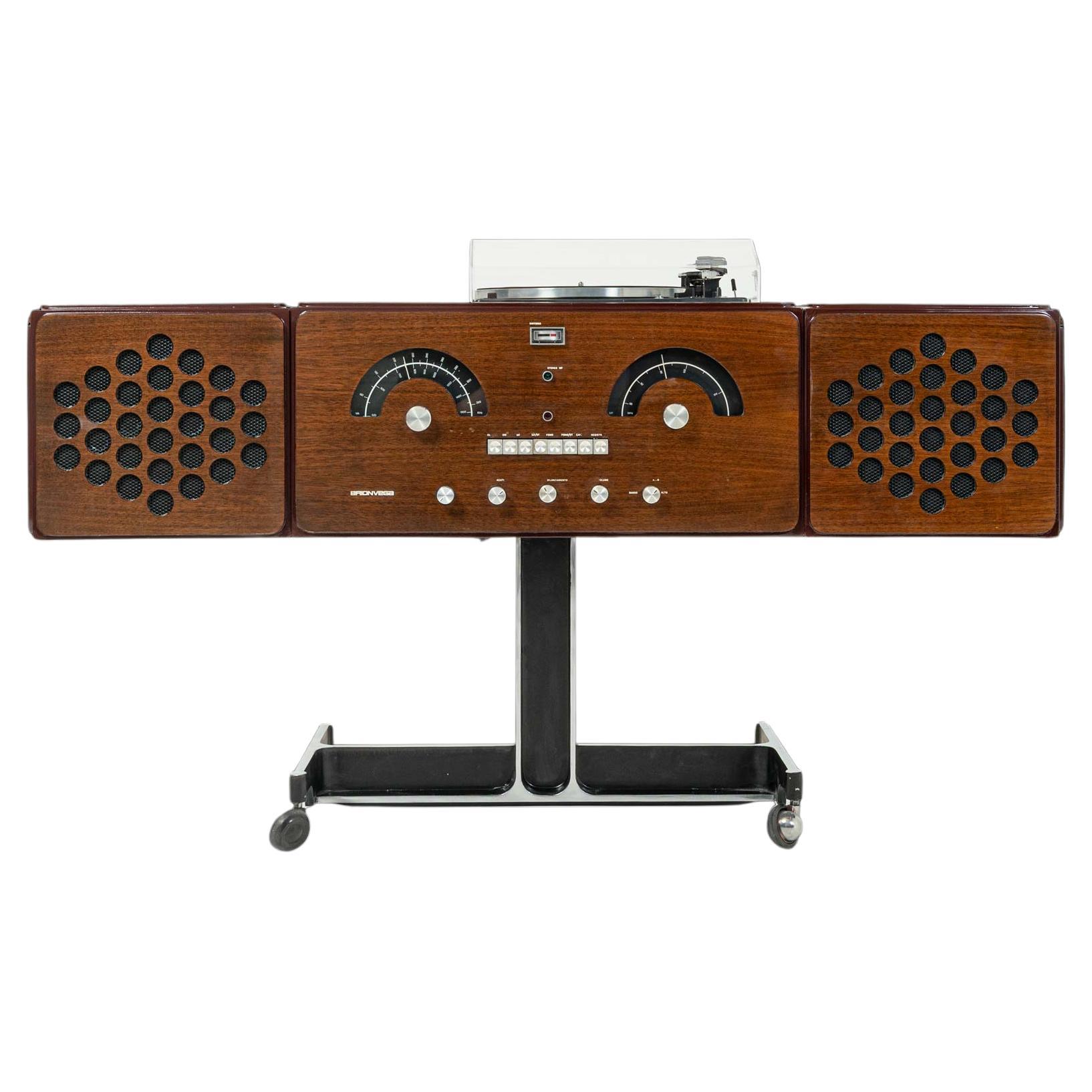 RR126 Radiofonografo e giradischi dei Castiglioni per Brionvega 1965