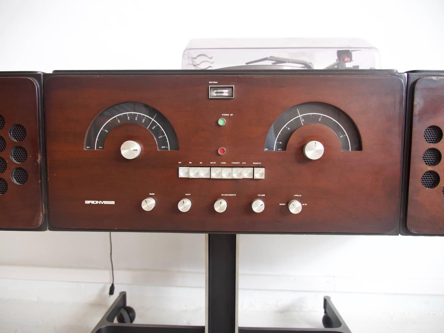 Mid-Century Modern Système stéréo Rr126 Conçu par Achille Castiglioni:: fabriqué par Brionvega:: 1965