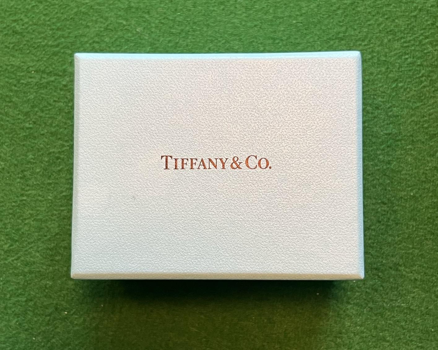 Rrp £11, 500 Tiffany & Co Platinum 1.06 Ct Diamond Solitaire Stud Earrings Pair For Sale 6