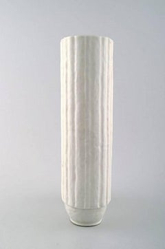 Rörstrand, Gunnar Nylund Chamotte Vase