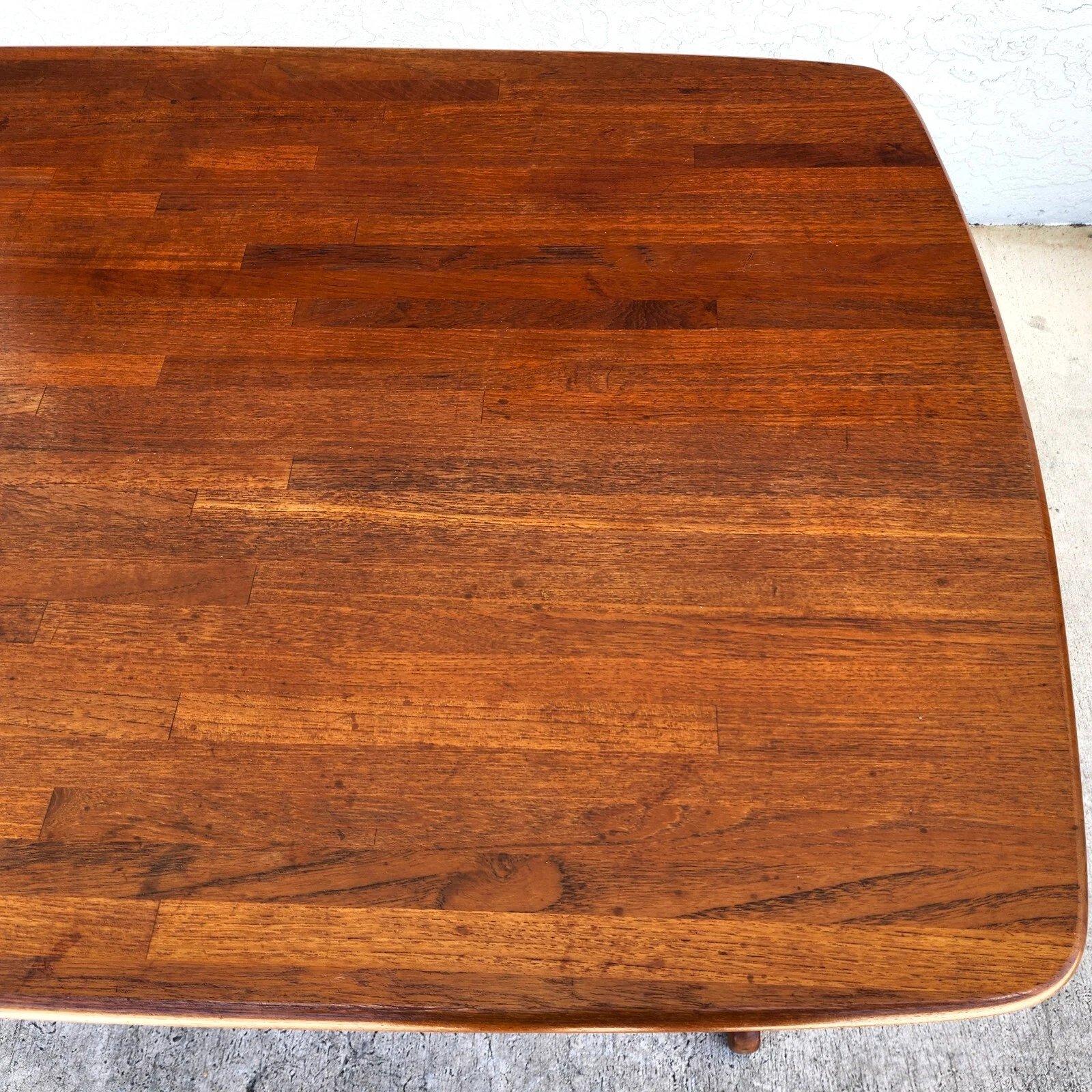 R.S. Mesa de comedor Associates Teca maciza Años 60 mediados del siglo XX en venta