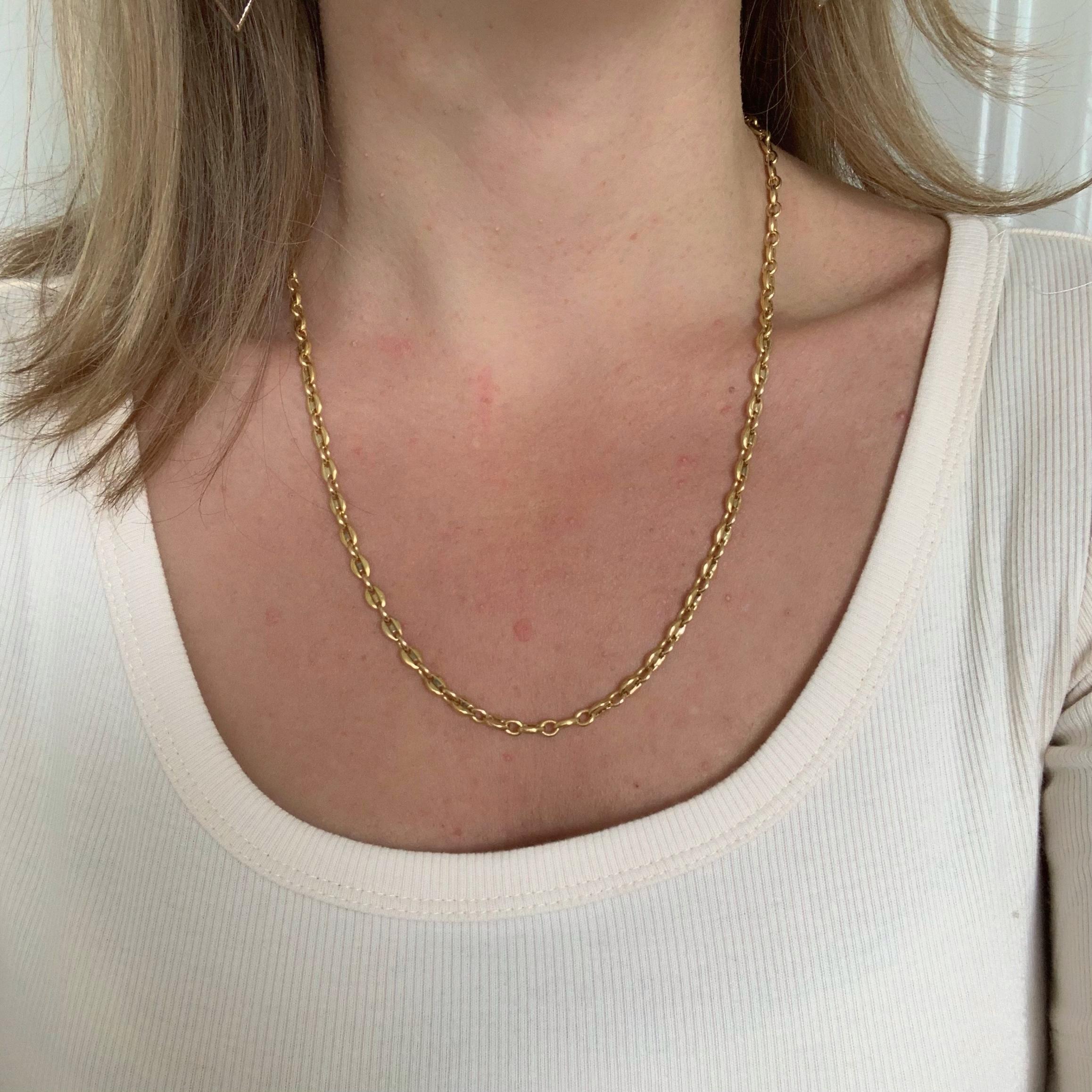 Cartier Grain de Café Link 18kt yellow Gold Chain Necklace, 21in, France, c 1970 In Good Condition In London, GB