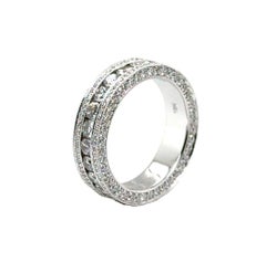 RTR004 - 18K White Gold Wedding Ring with Diamond