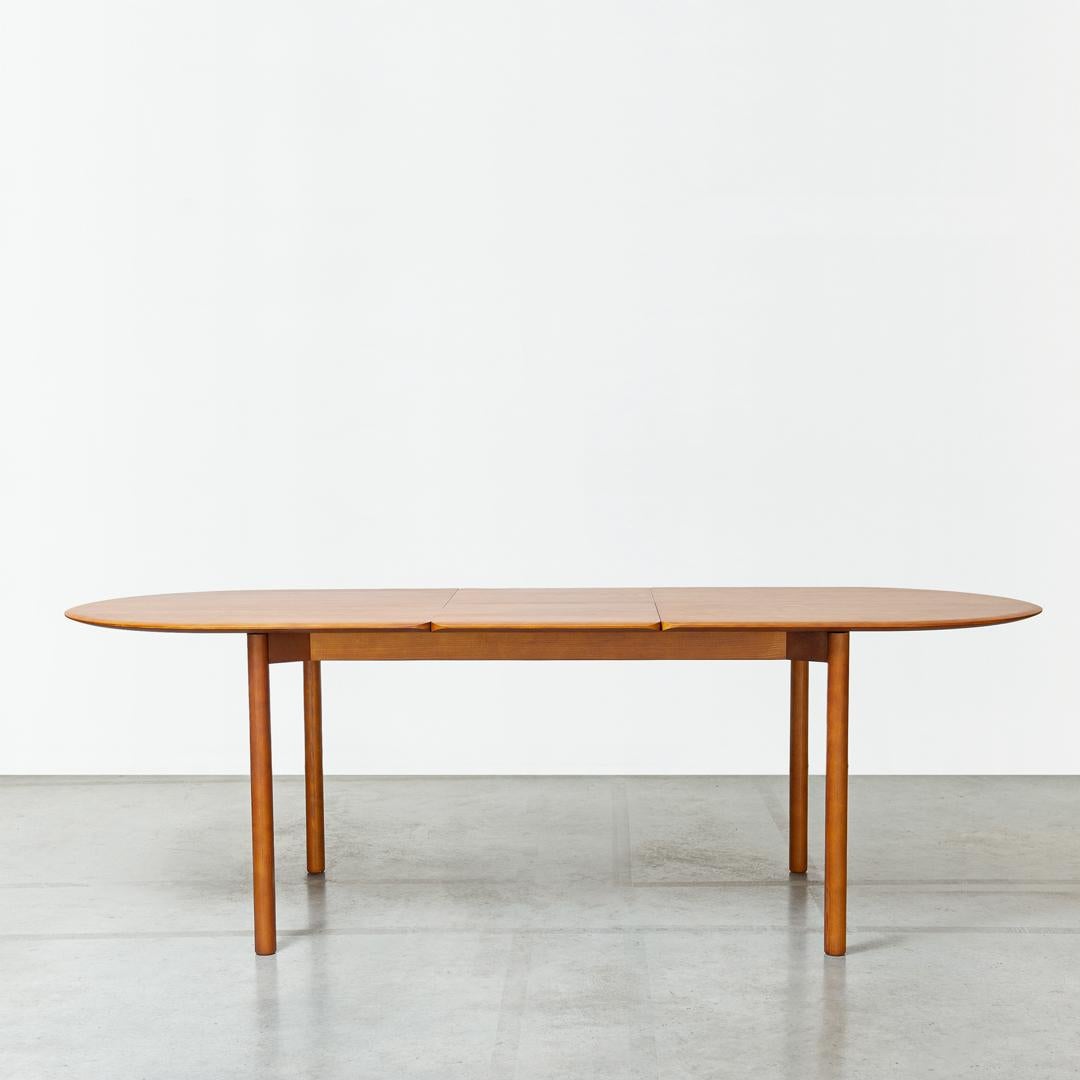 RUA CHA Ausziehbarer Tisch aus brauner Esche von Clementine Caurier (Postmoderne) im Angebot