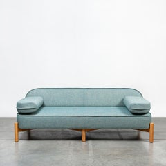 RUA CHA Sofa von Clementine Caurier
