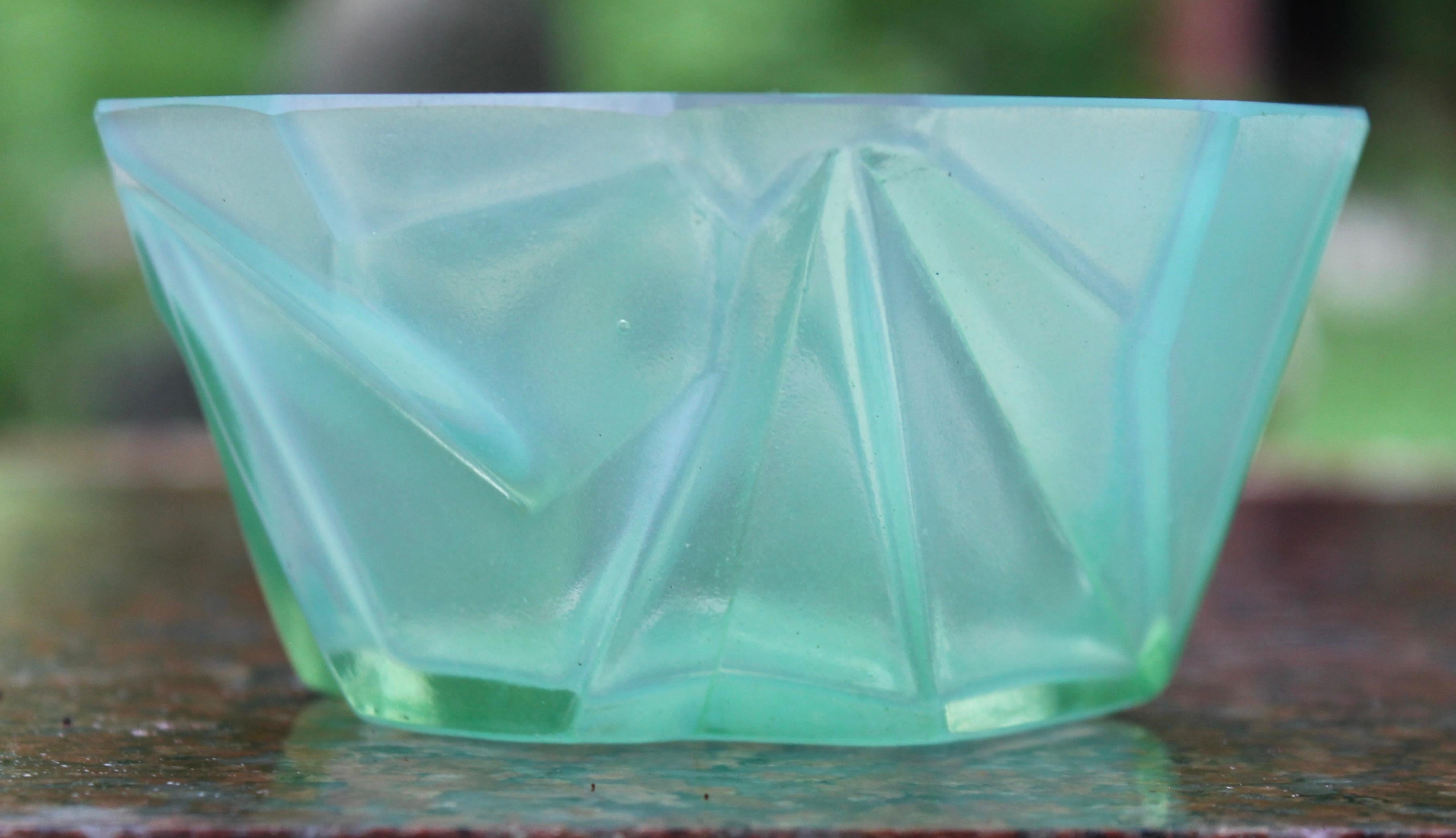 Art Deco Ruba Rombic 'Jade' Bowl, Reuben Haley for Consolidated Glass For Sale