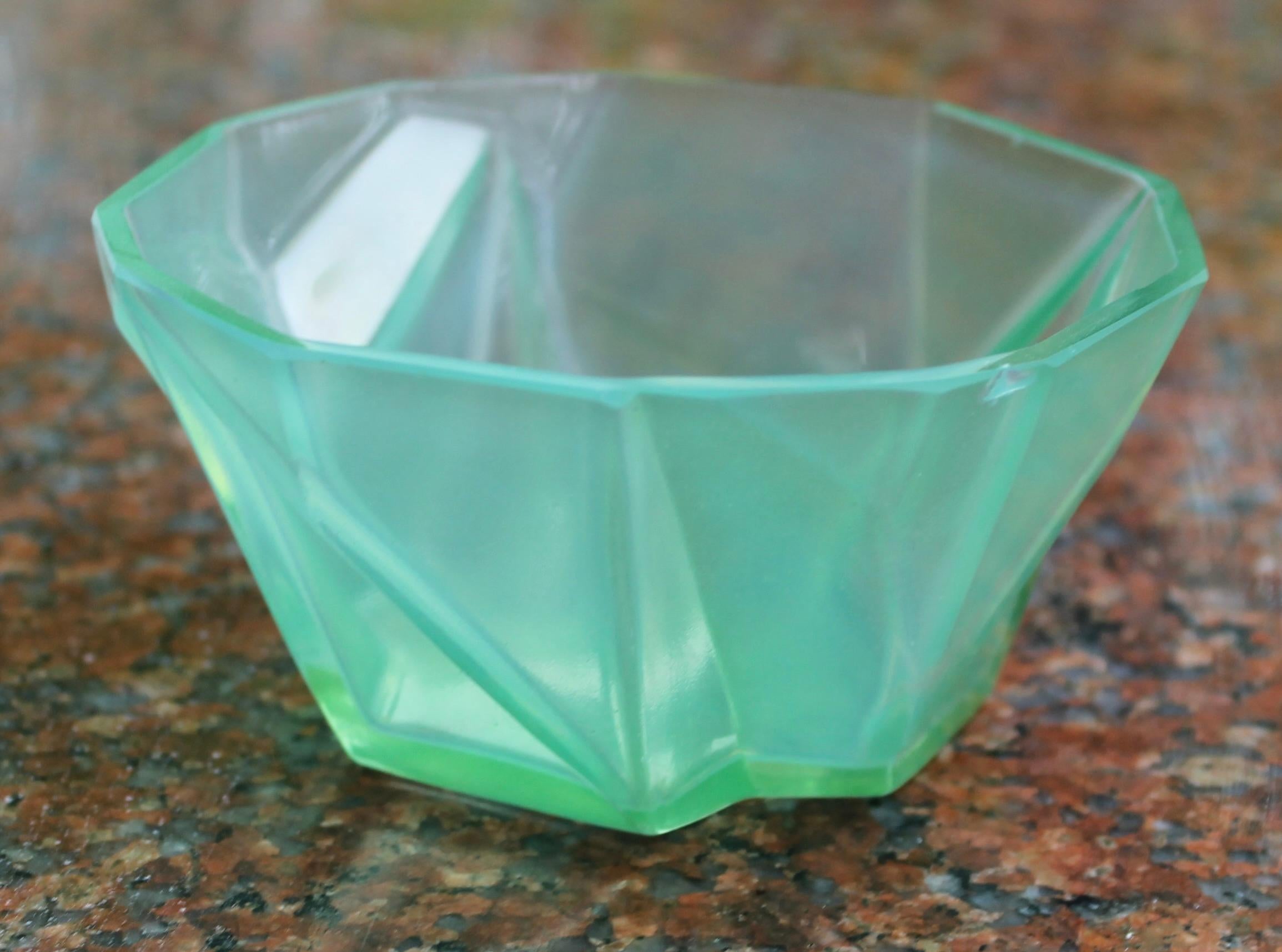 Cast Ruba Rombic 'Jade' Bowl, Reuben Haley for Consolidated Glass For Sale