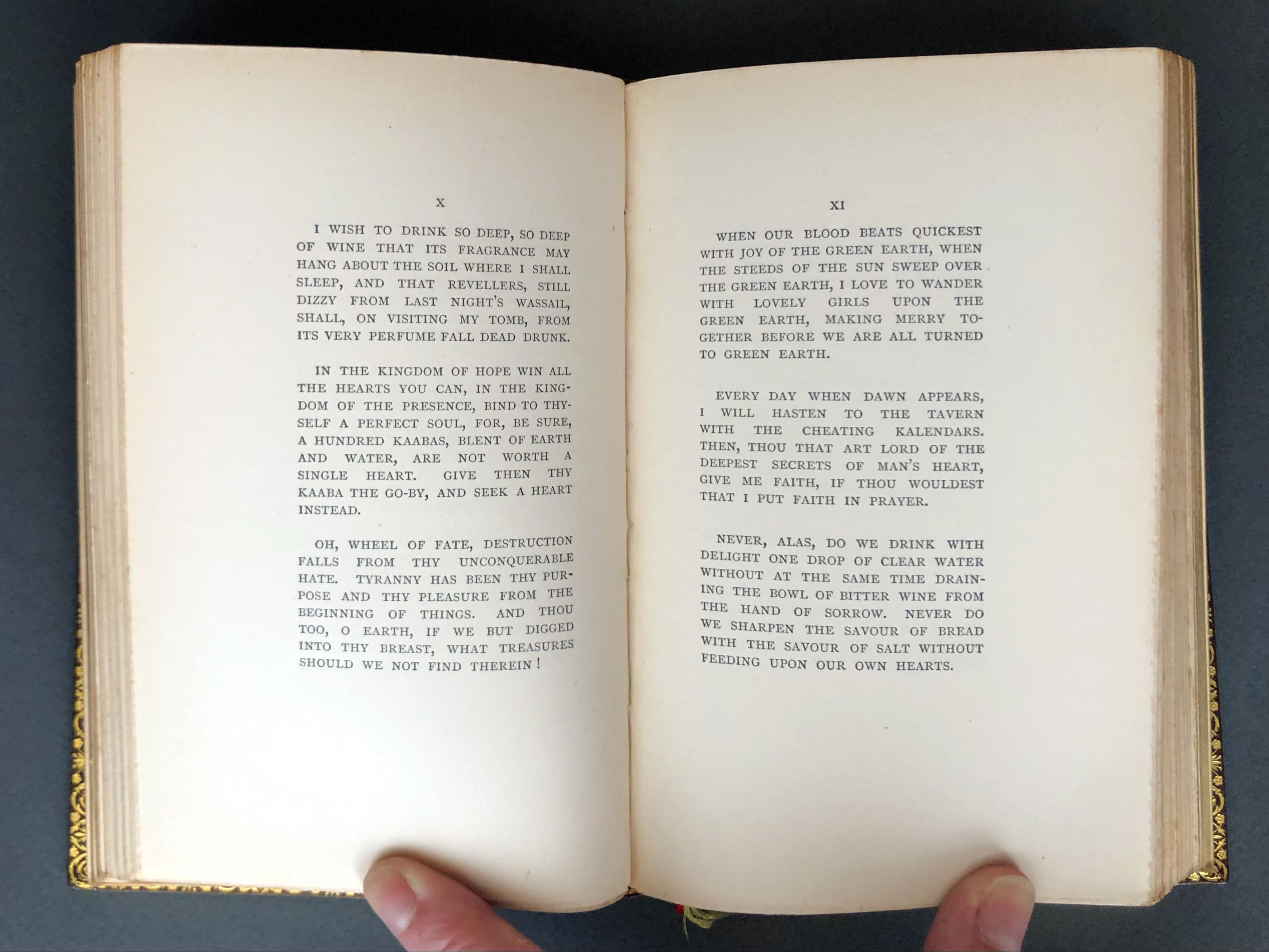 Rubáiyát d'Omar Khayyám, traduction de E. Fitzgerald - 1889 - Reliure Petrus Ruban Bon état - En vente à Middletown, NY