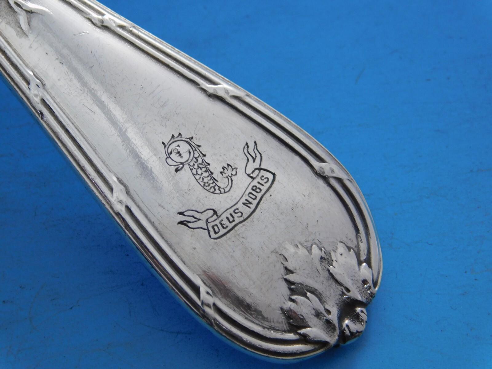 Juego de Cubiertos de Plata Rubans et Clochettes by Christofle 114 piezas siglo XX en venta