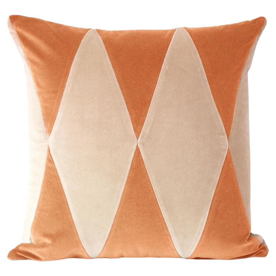 Coussin décoratif Deluxe fait main Rubelita Camel and Cappuccino Velvet