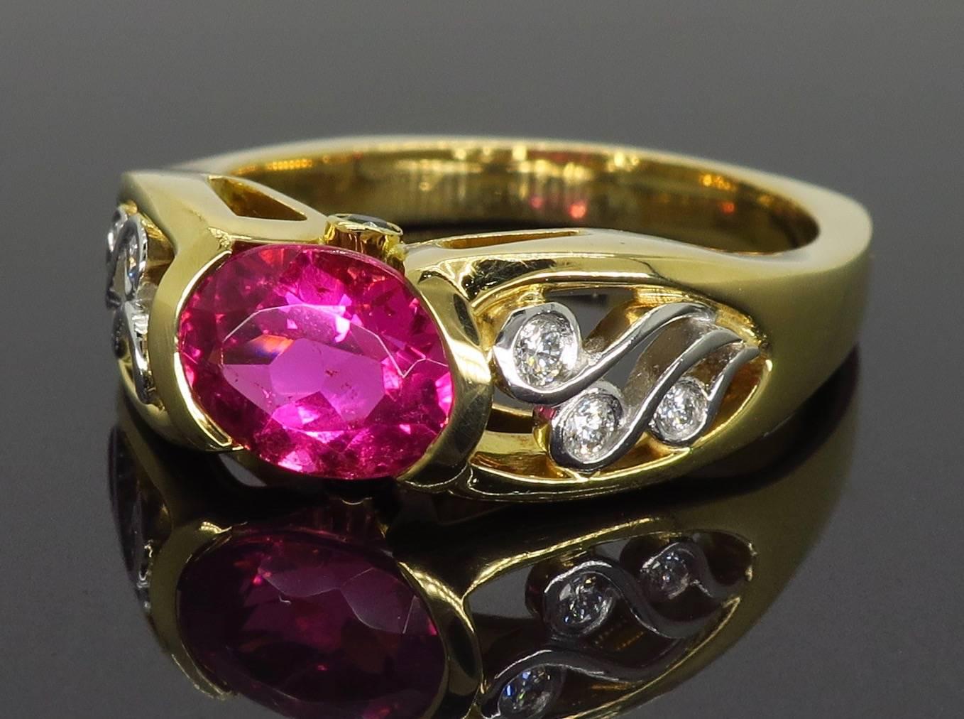 Women's or Men's Rubelite and Diamond 18 Karat Yellow Gold Ring