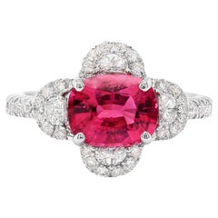 Anello di rubelite con diamanti da 2,12 carati in oro bianco 18 carati