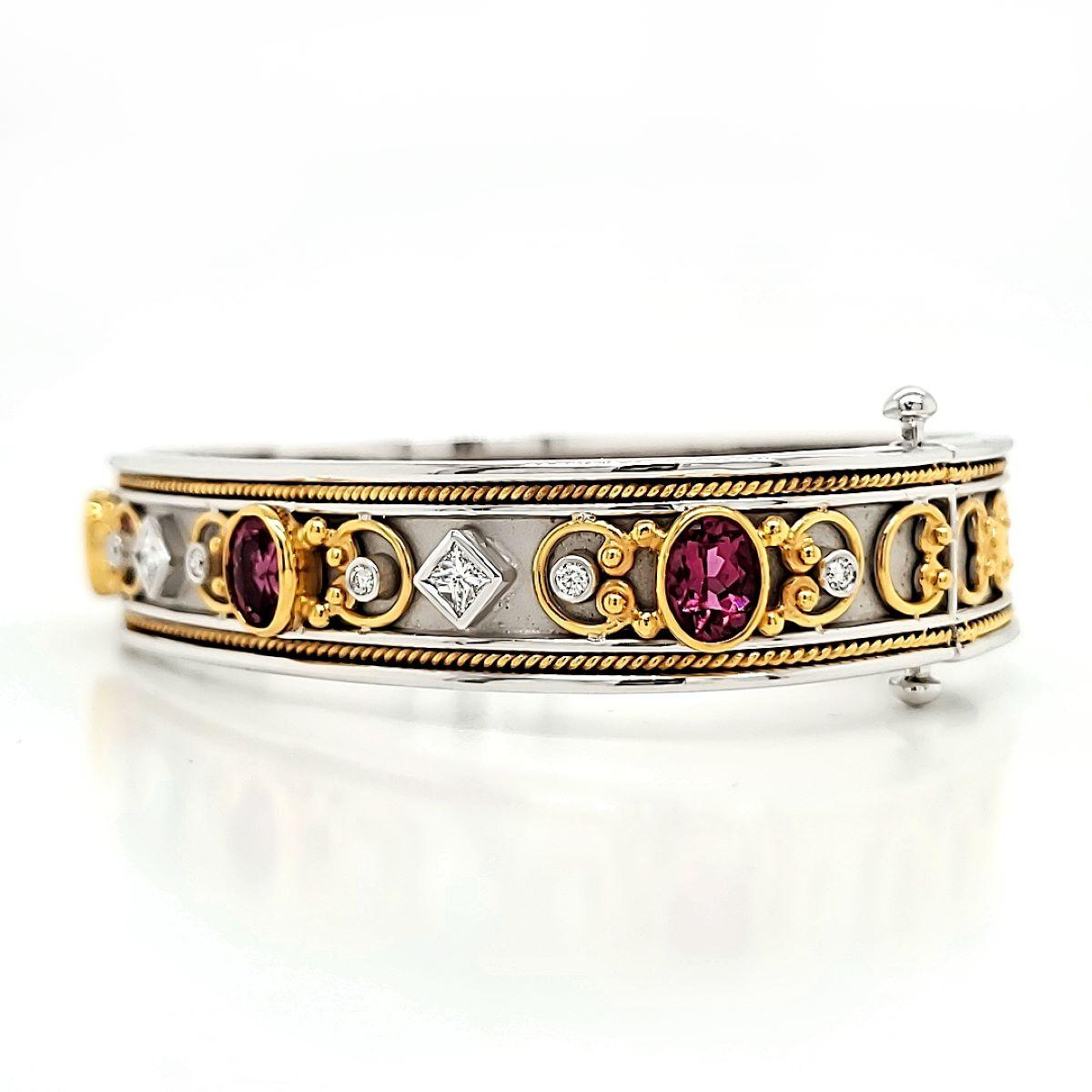 Taille ovale Bracelet en Tourmaline Rubelite Cts 2.70 et Diamant taille Princesse en vente