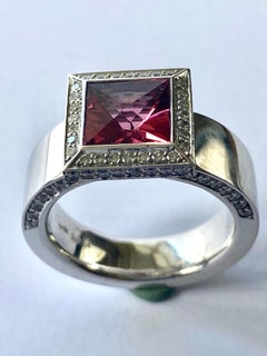 Rubelliete and Diamond White Gold Ring