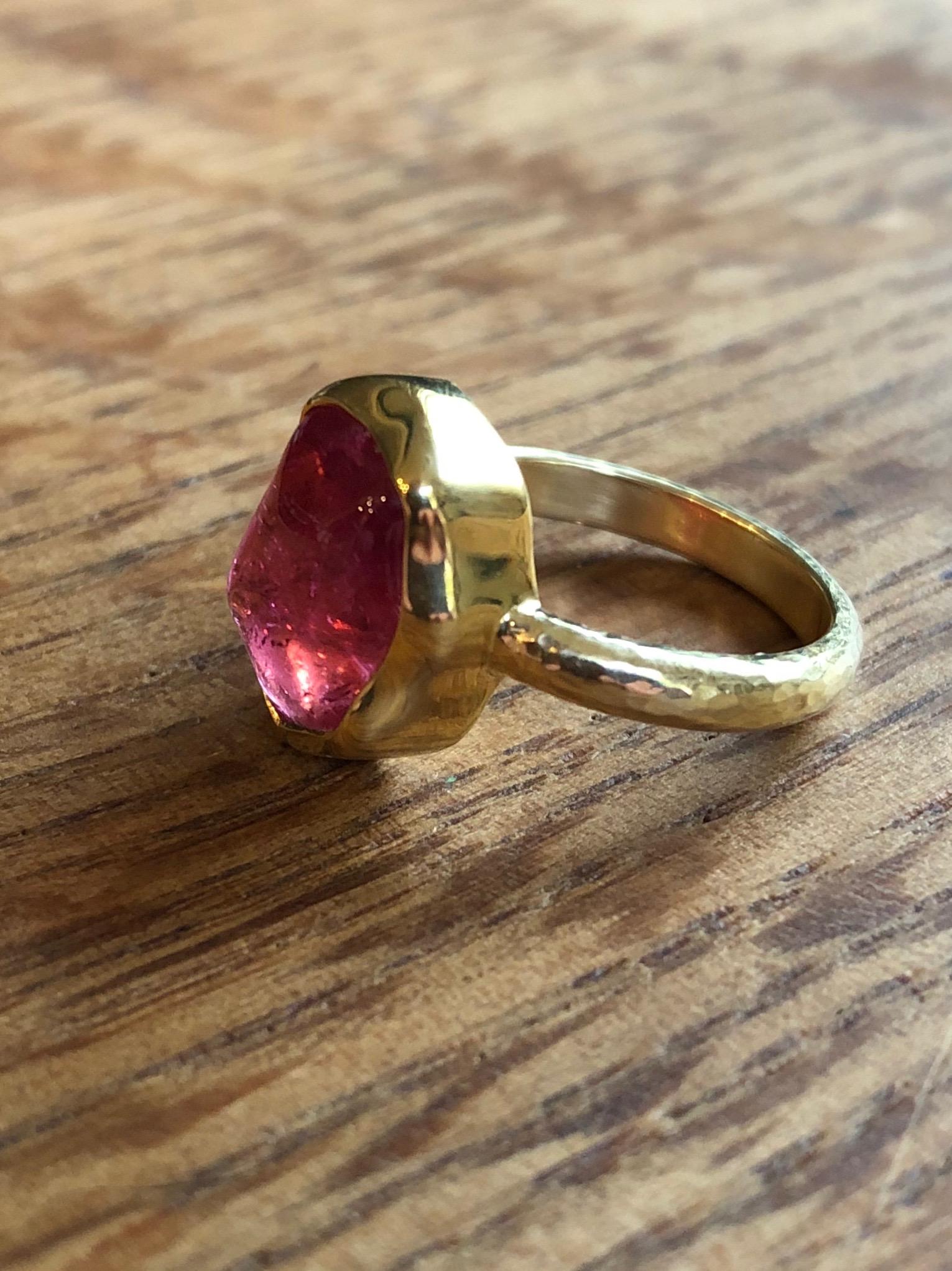 Rubellite 18 Karat Gold Engagement Ring im Zustand „Neu“ in Berkeley, CA