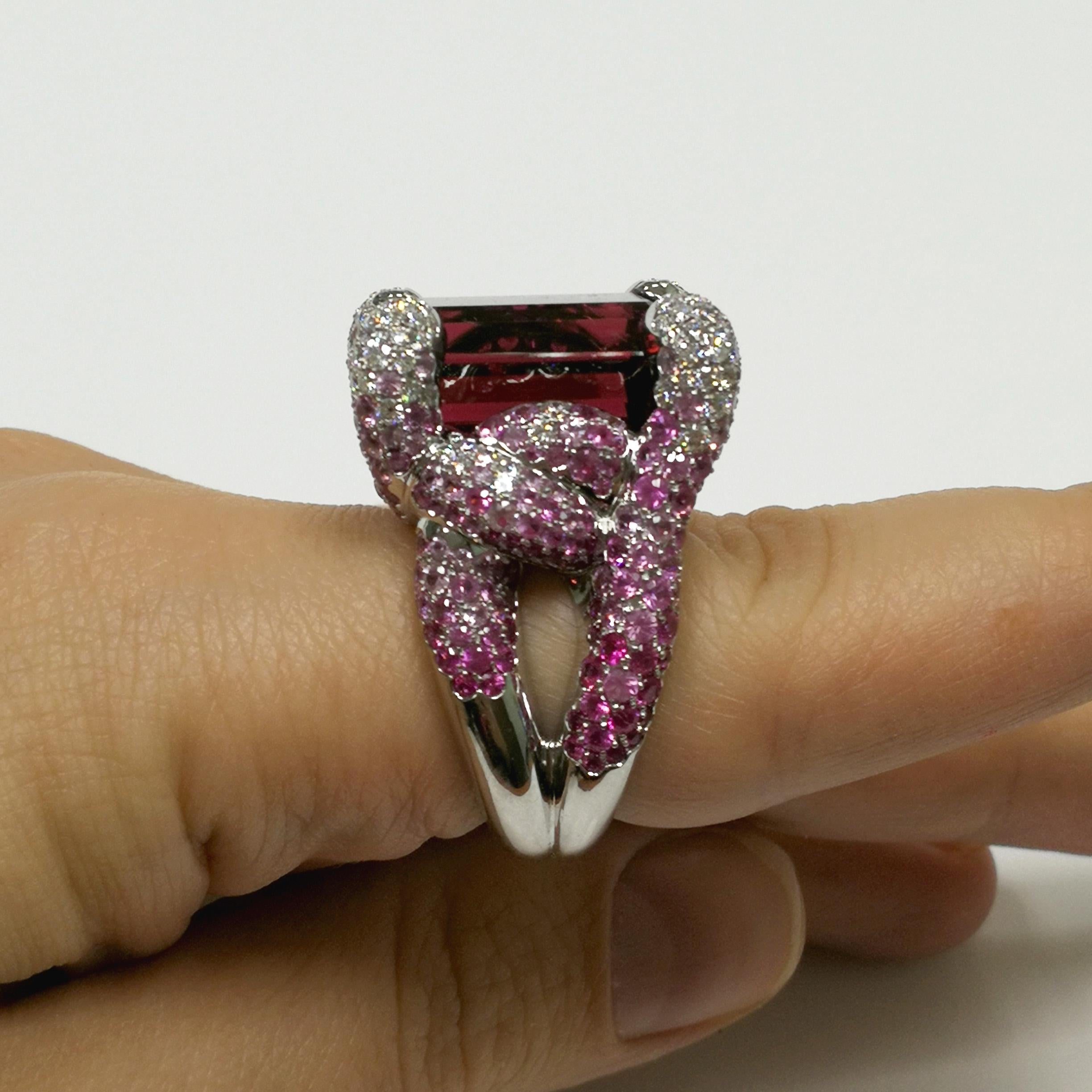 Rubellite 28.70 Carat Pink Sapphires Diamonds 18 Karat White Gold New Age Ring For Sale 4