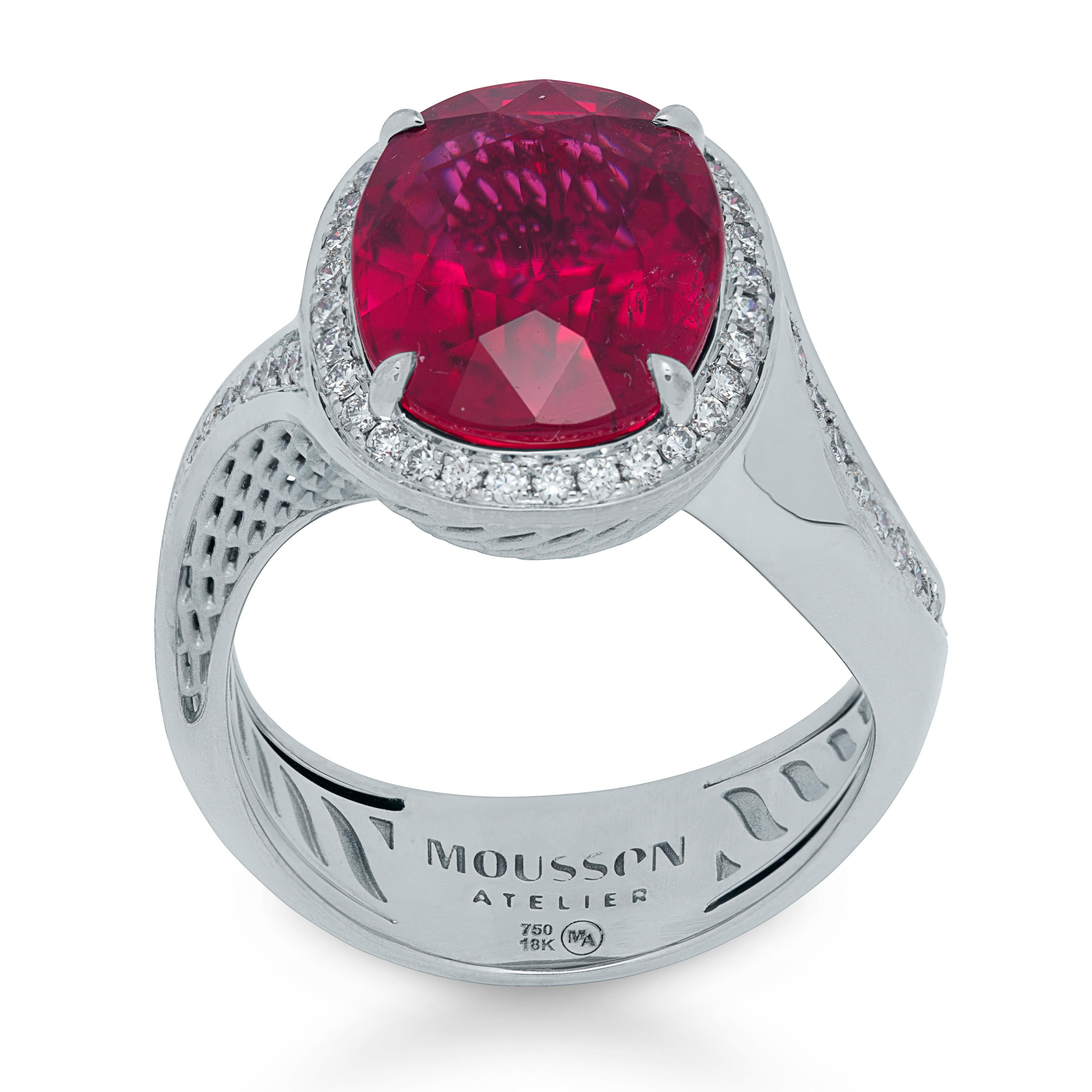 Rubellite 5.70 Carat Diamonds 18 Karat White Gold Ring
We have published a series of new Rings with the same idea, but with different details. Introducing a Ring crafted from 18 Karat White Gold, which in a trio with 5.70 Carat Rubellite and 60