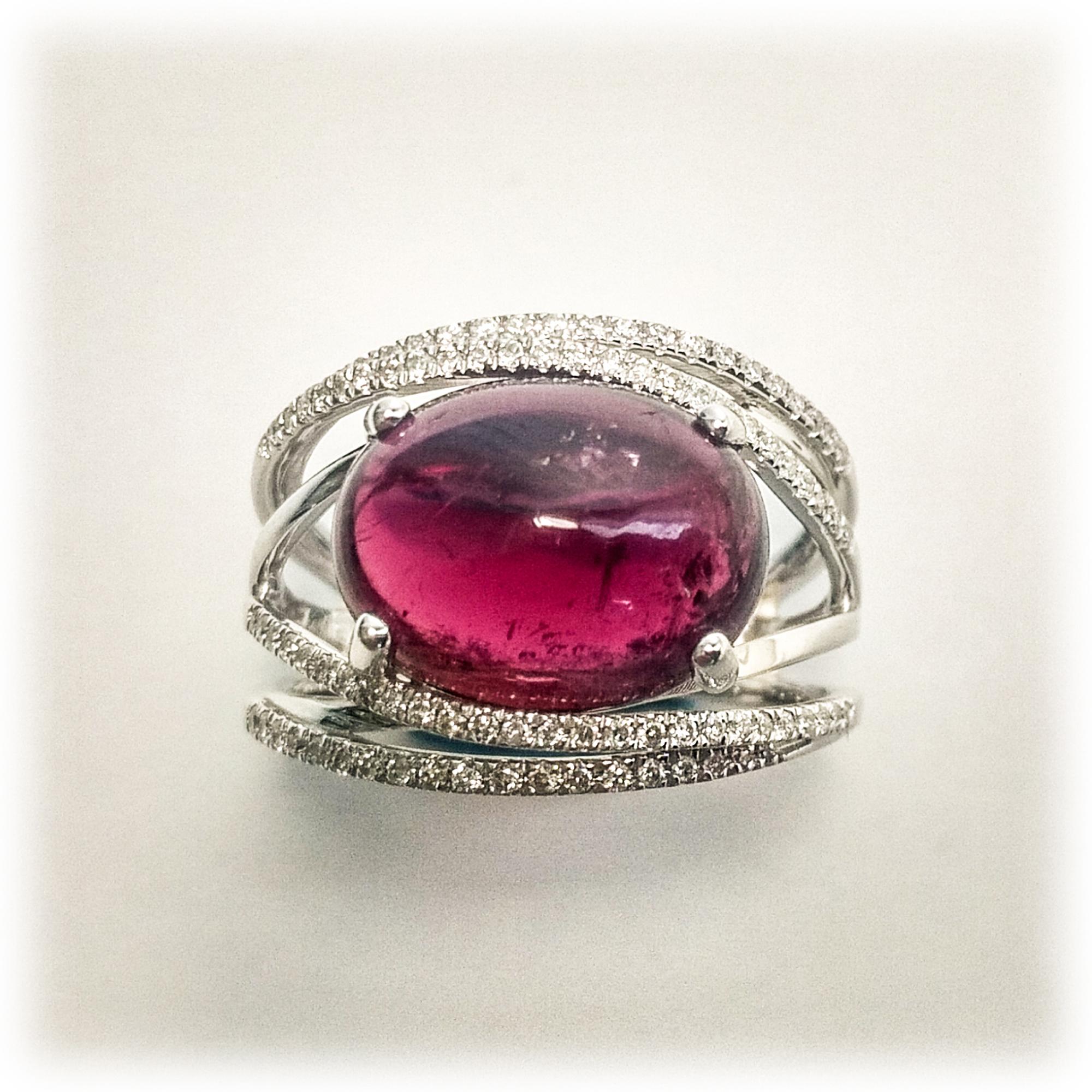 Women's or Men's Rubellite 6.43 Carats and Diamond Ring 