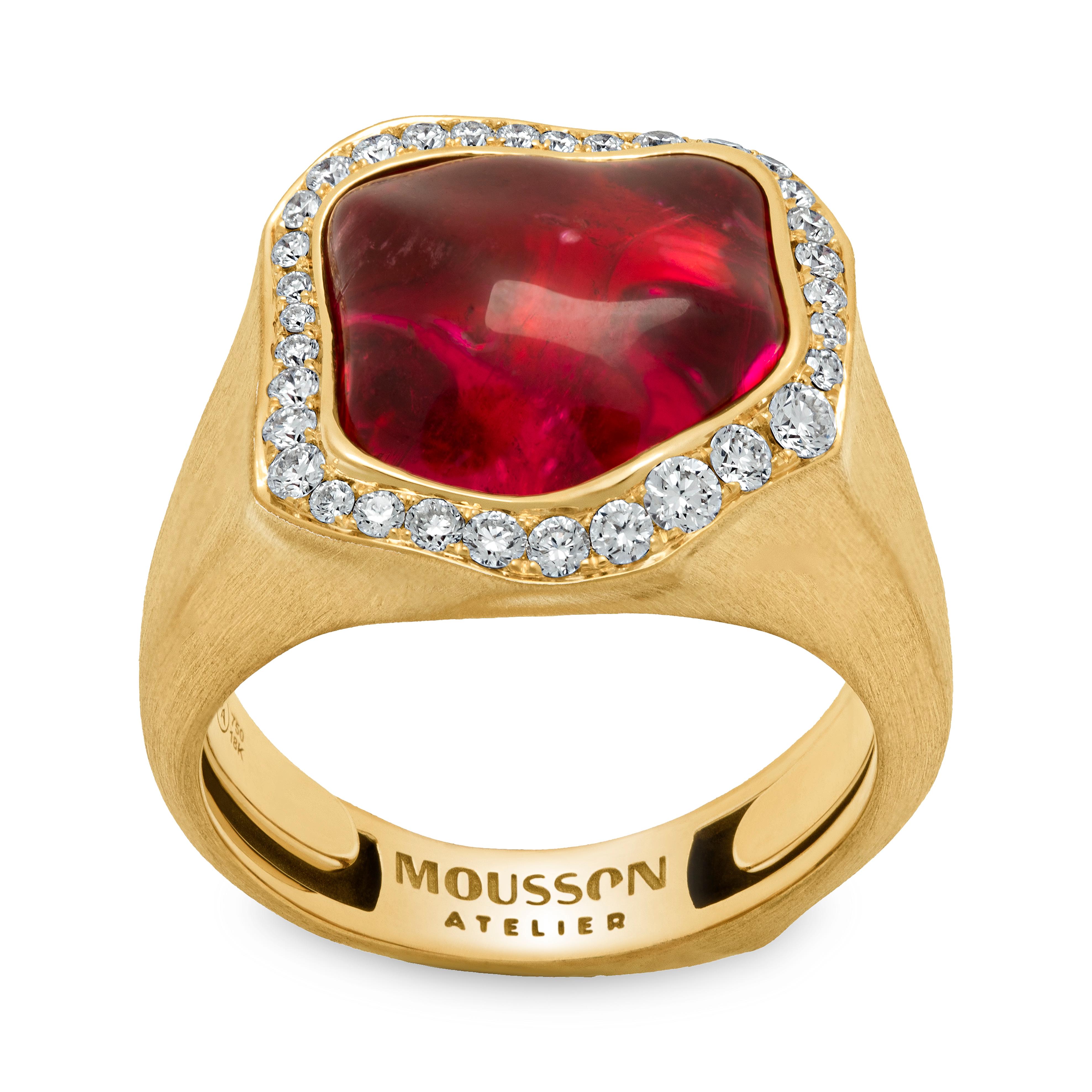 Rubellite Baroque 8.11 Carat Diamonds 18 Karat Yellow Matte Gold Spectrum Ring

A free-shape Rubellite cocktail ring, consisting of 8.11 ct Rubellite accompanied by White Diamonds in 18 Karat Yellow Matte Gold. Newcomer in Spectrum collection. An