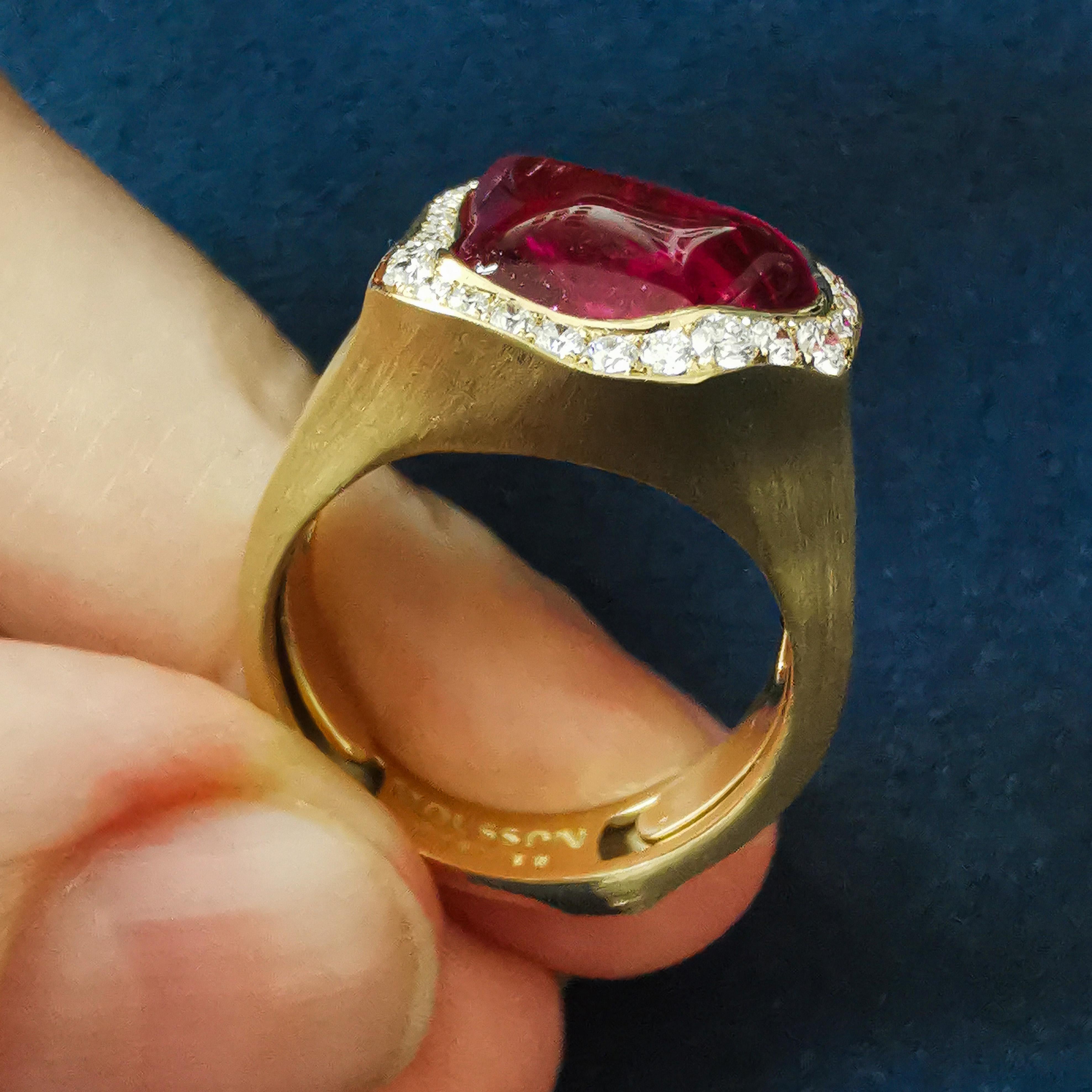 Rubellite Baroque 8.11 Carat Diamonds 18 Karat Yellow Matte Gold Spectrum Ring In New Condition For Sale In Bangkok, TH