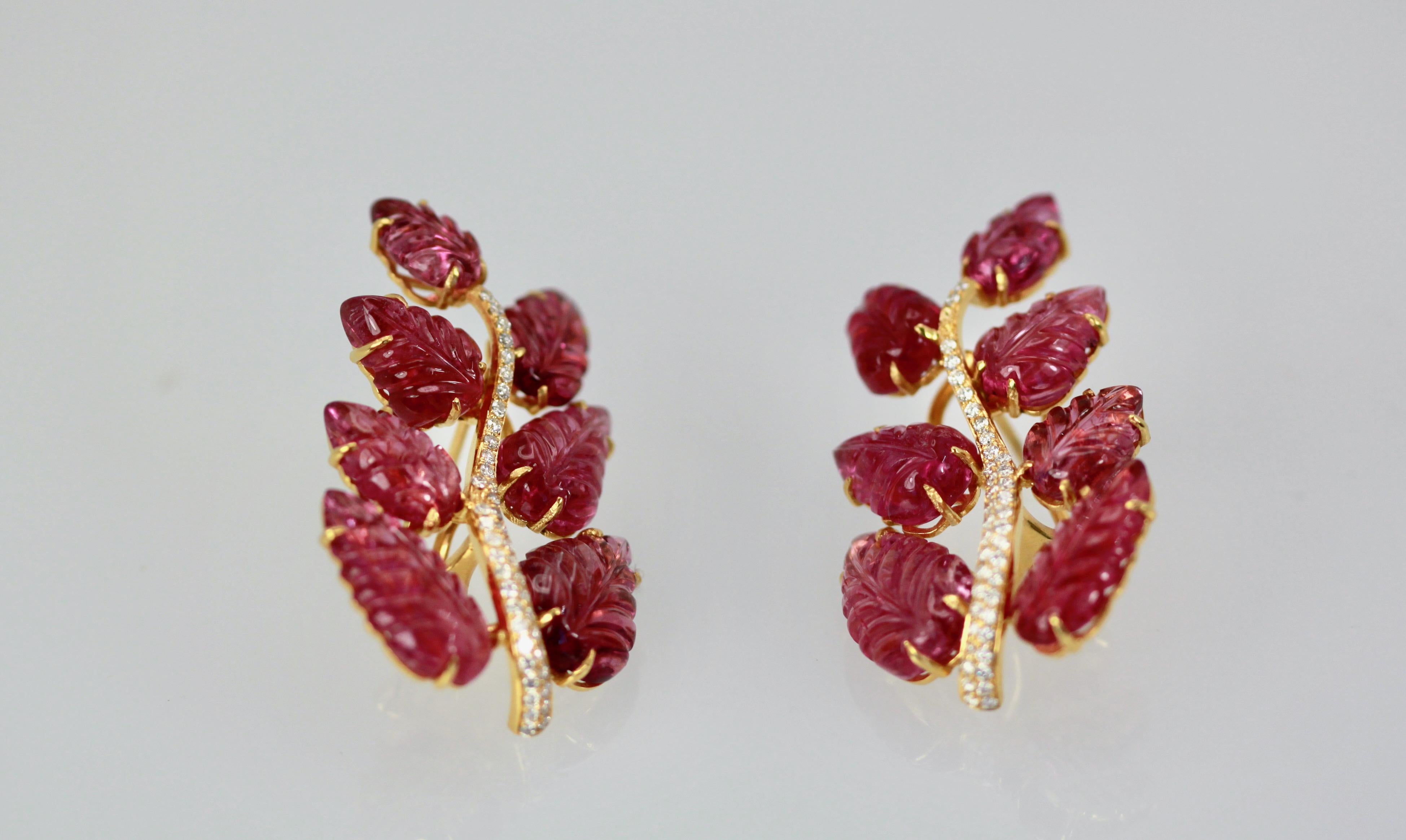 Round Cut Rubellite Carved Leaf Earrings 17.5 Carats 14K For Sale